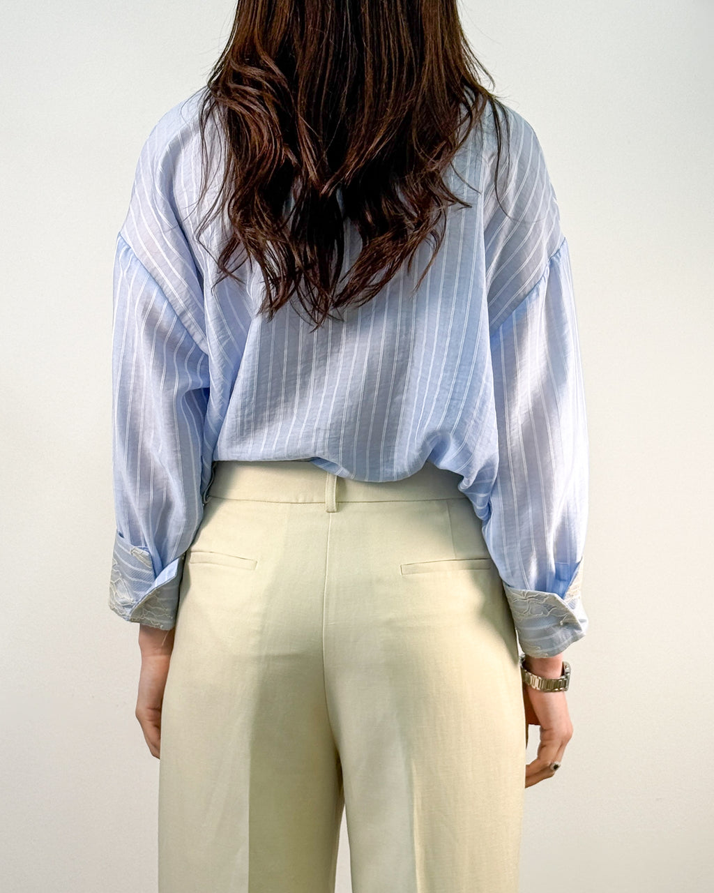 Camicia a Righe con Polsini in Pizzo - Azzurro