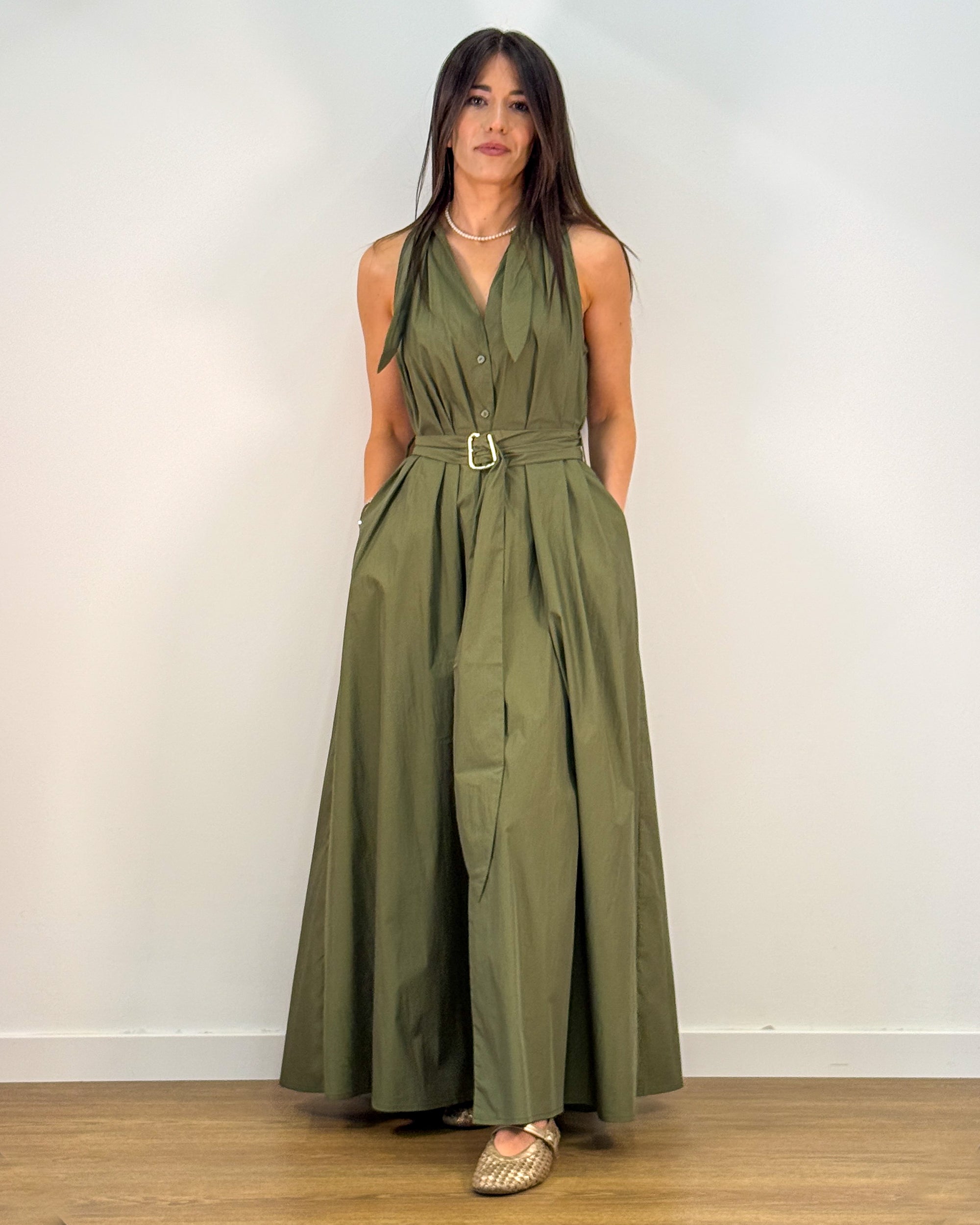 Abito con Colletto a Foulard e Cintura con Fibbia - Verde Militare | ISABELLE BLANCHE PARIS