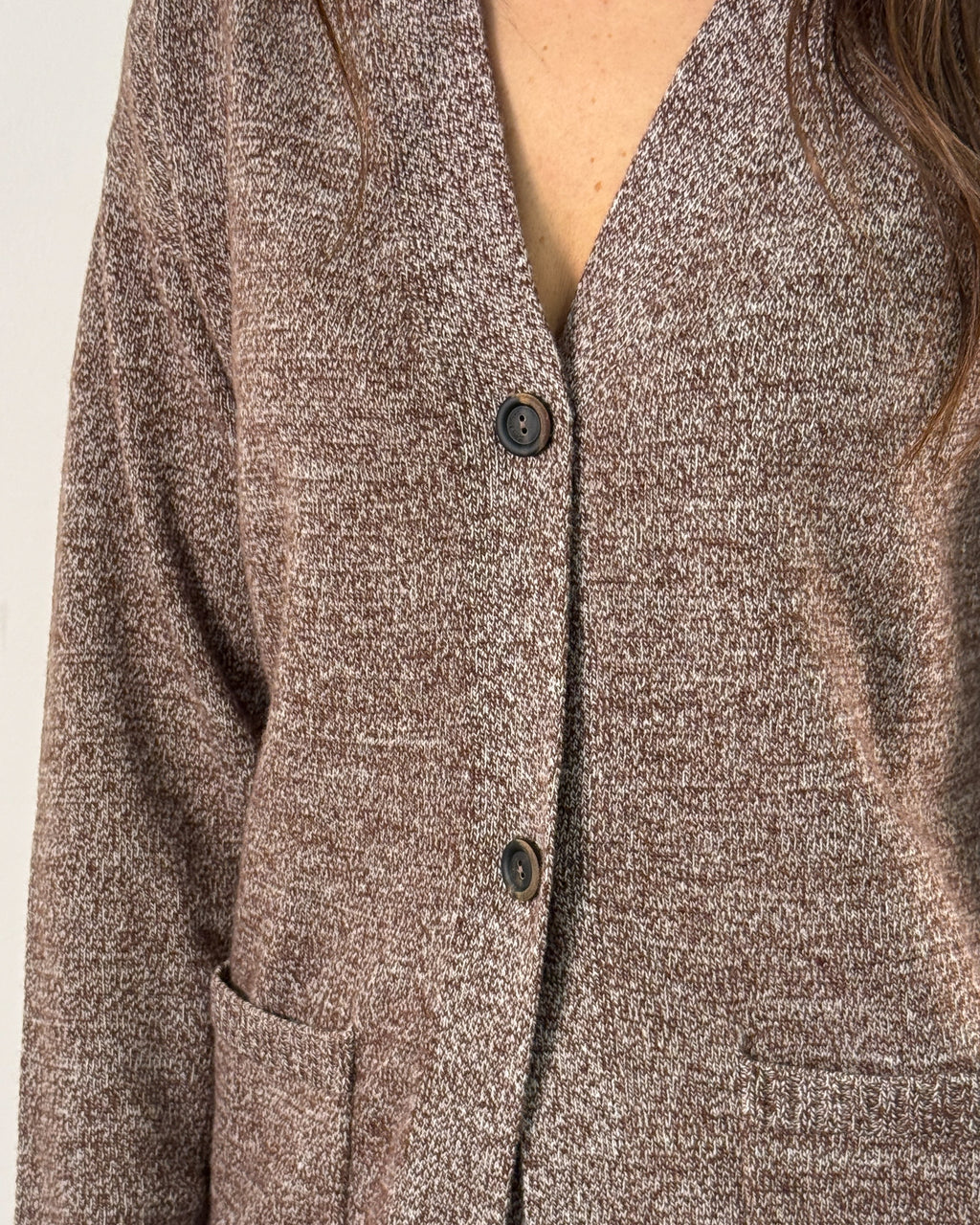 Cardigan in Pura Lana Merino con Tasche Applicate - Marrone Melange