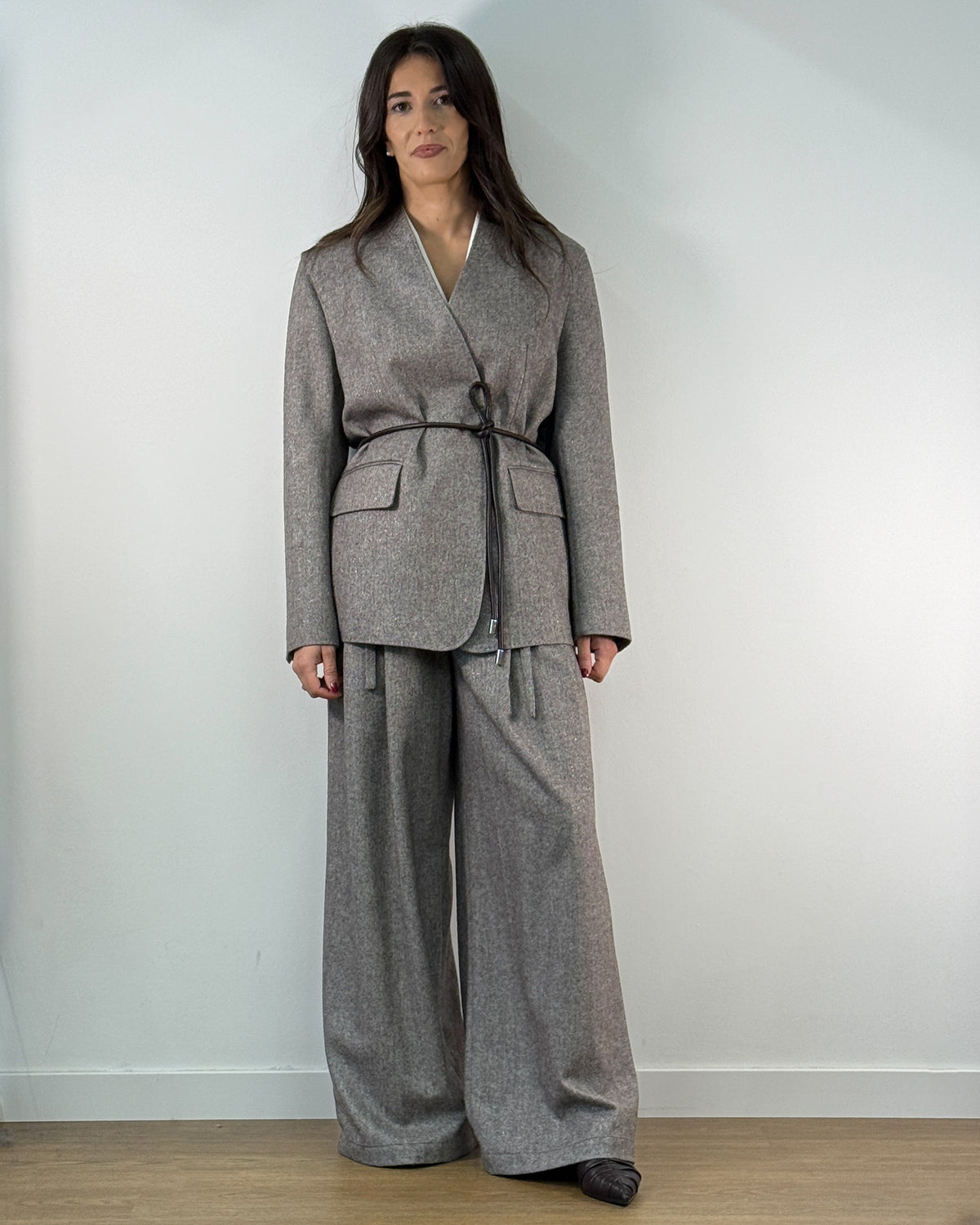 Giacca in tessuto resca di lana Senza Collo con Cintura - Marrone Dark Earth