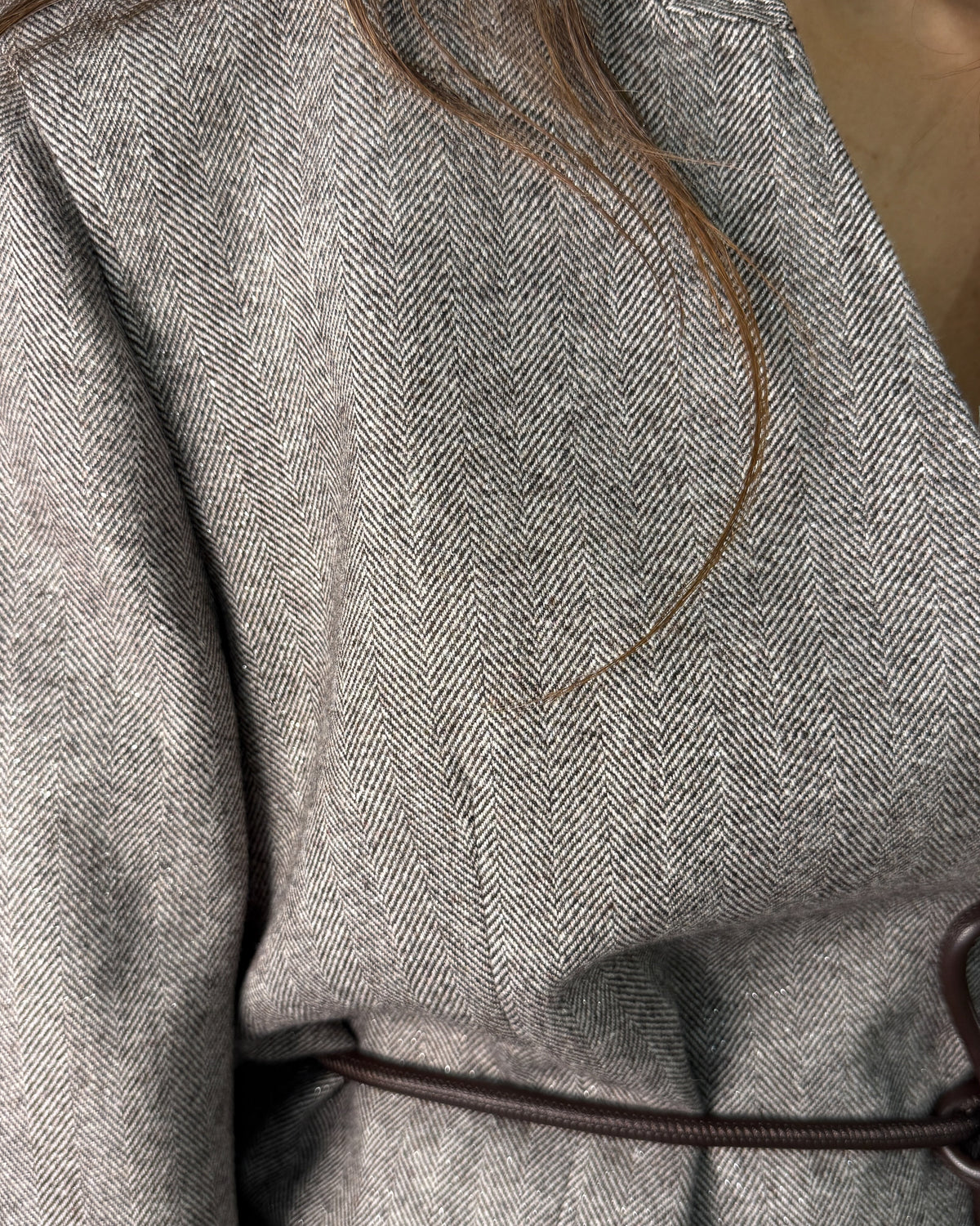 Giacca in tessuto resca di lana Senza Collo con Cintura - Marrone Dark Earth
