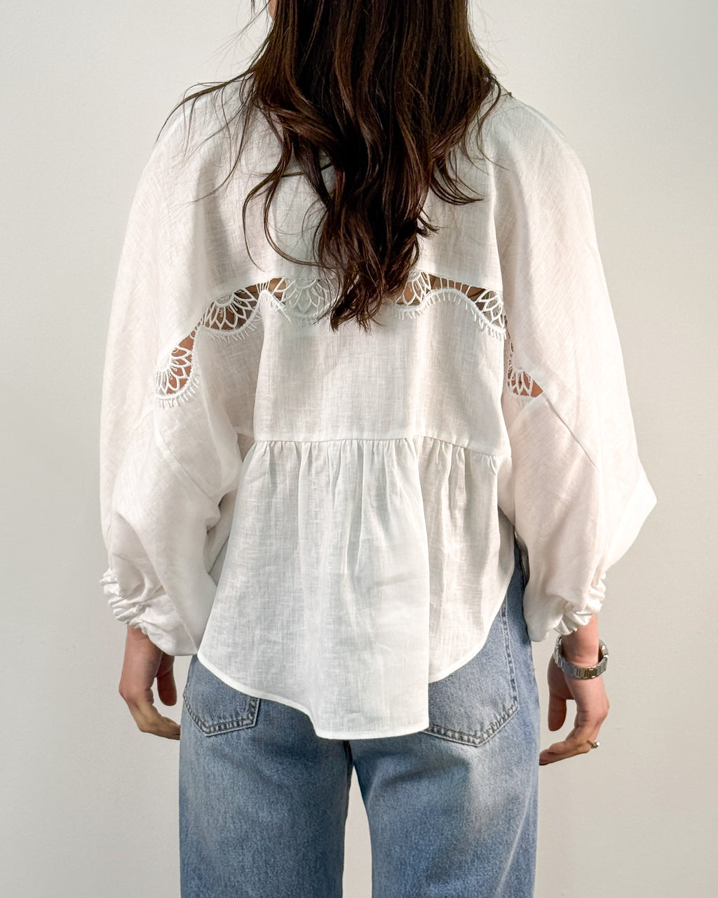 Camicia in Lino con Inserti in Pizzo e Manica a Palloncino - Bianco | BEATRICE B