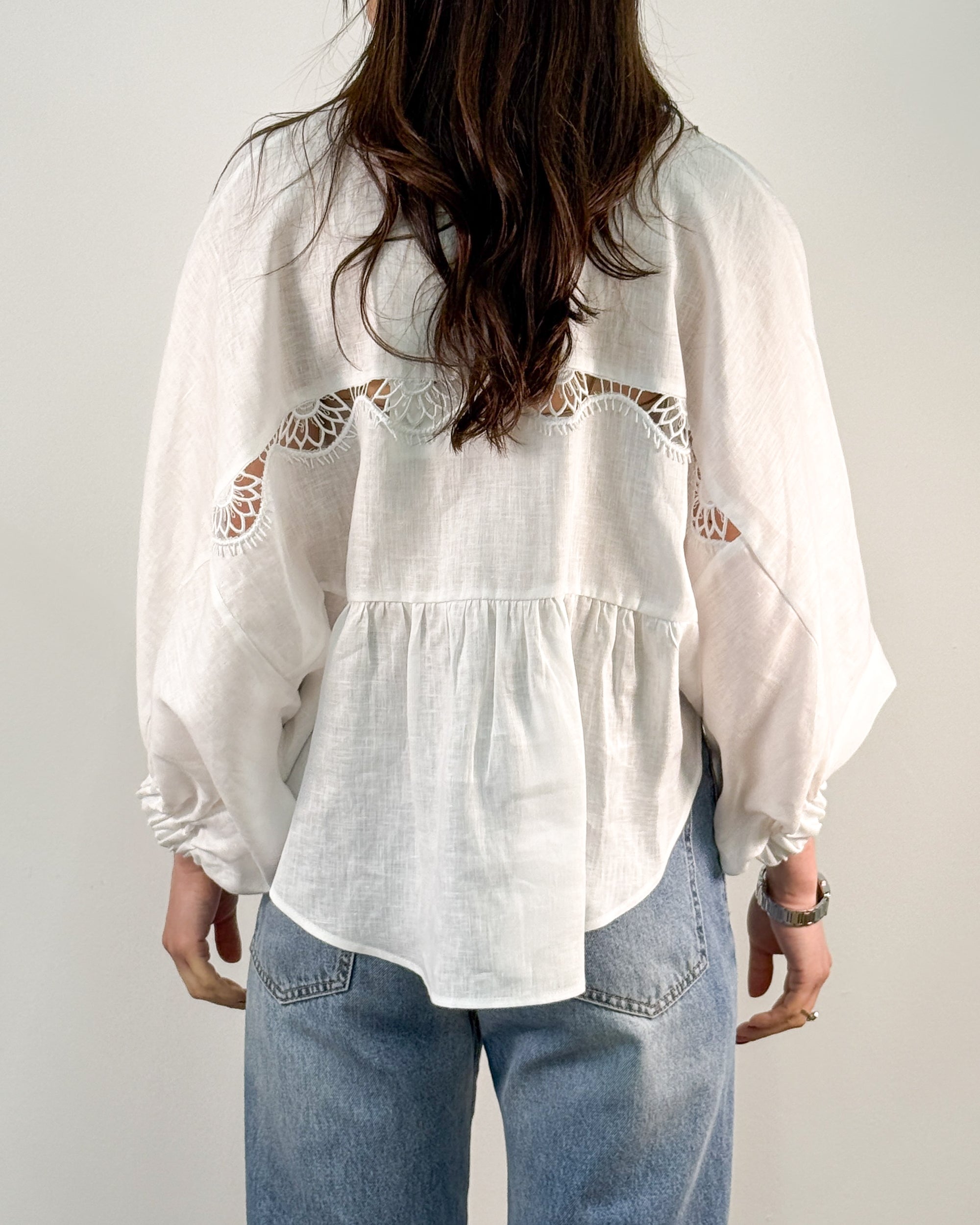 Camicia in Lino con Inserti in Pizzo e Manica a Palloncino - Bianco | BEATRICE B