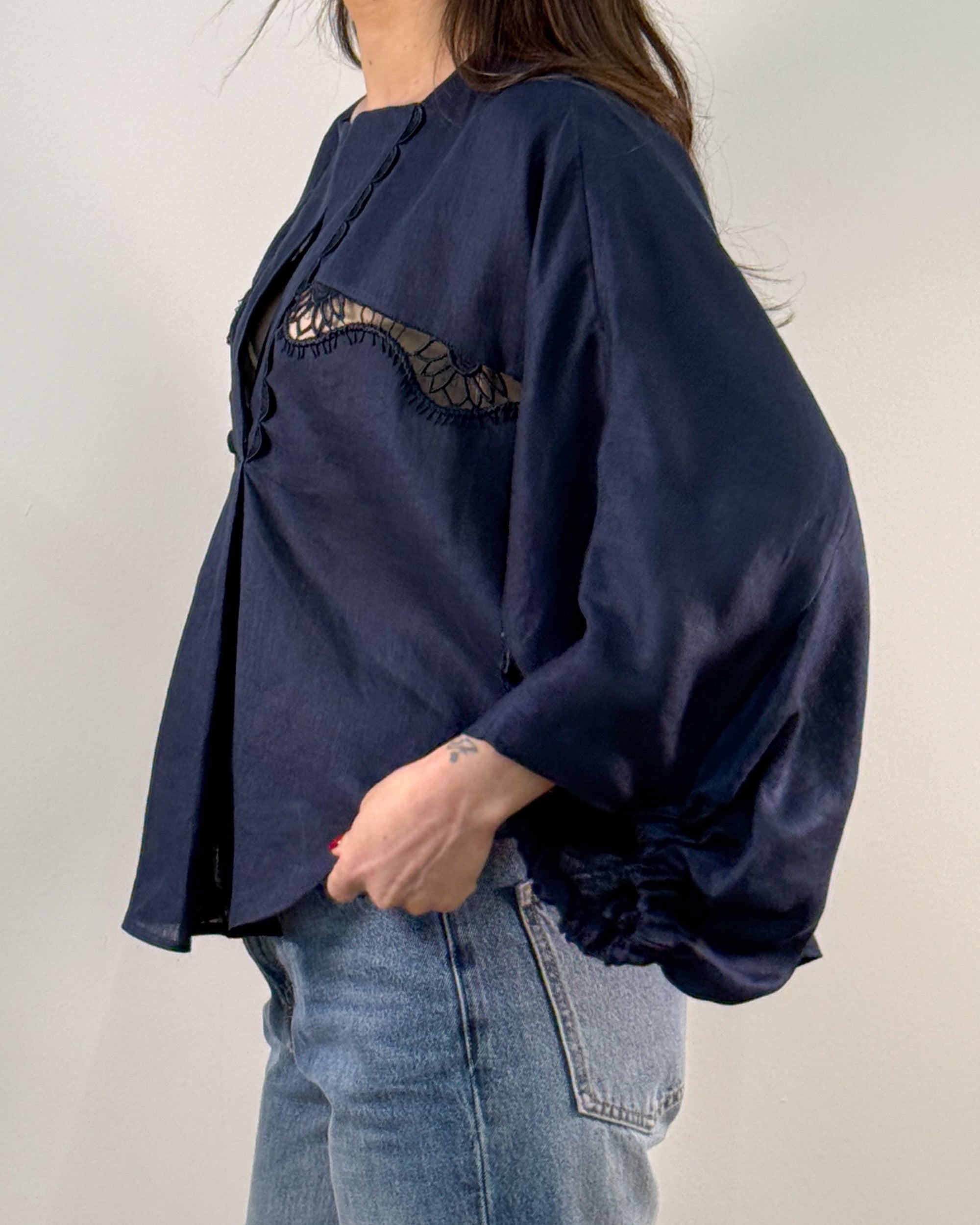 Camicia in Lino con Inserti in Pizzo e Manica a Palloncino - Blu Navy | BEATRICE B