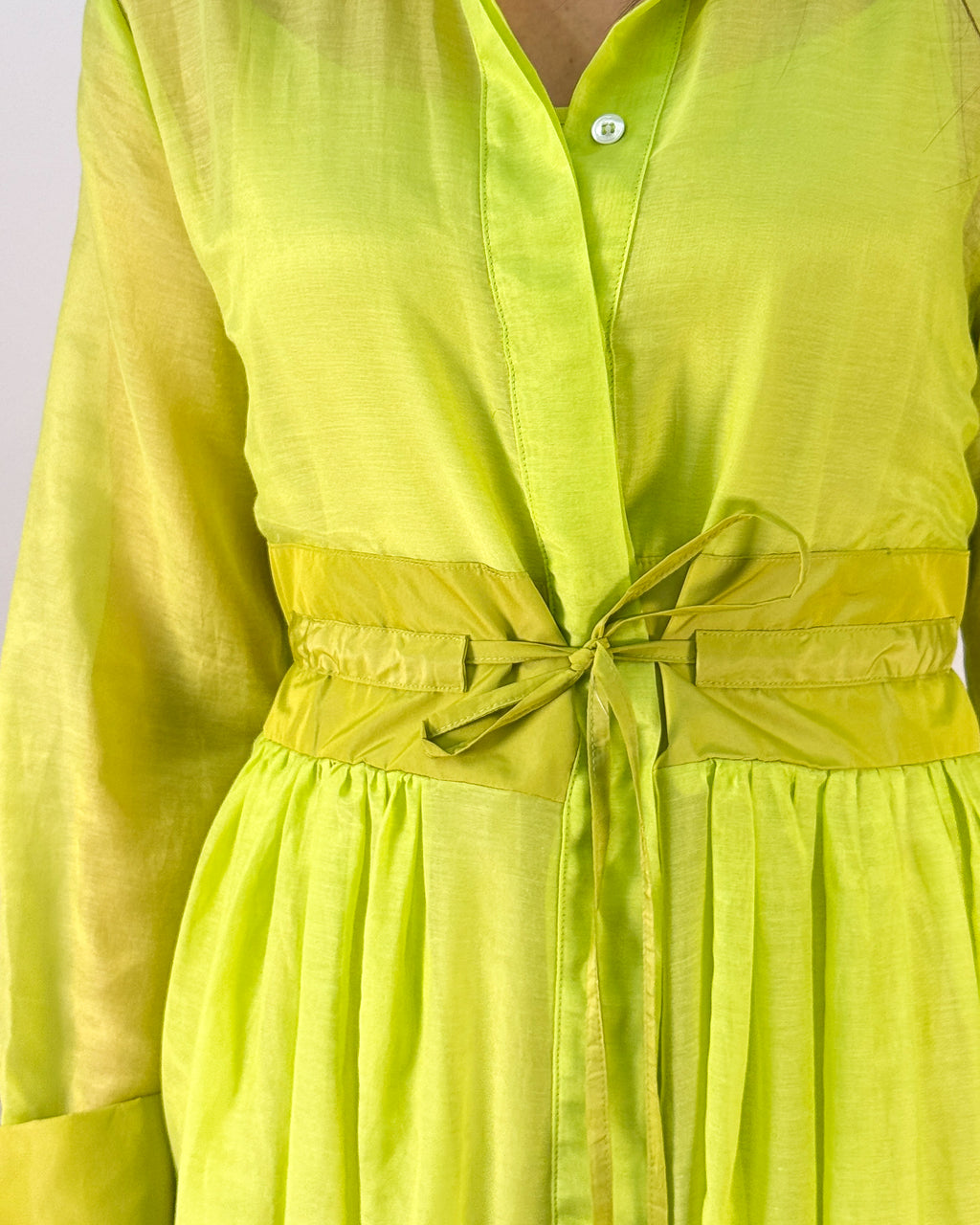 Abito Chemisier Lungo in Cotone e Seta con Cintura Annodata - Verde Lime | BEATRICE .B