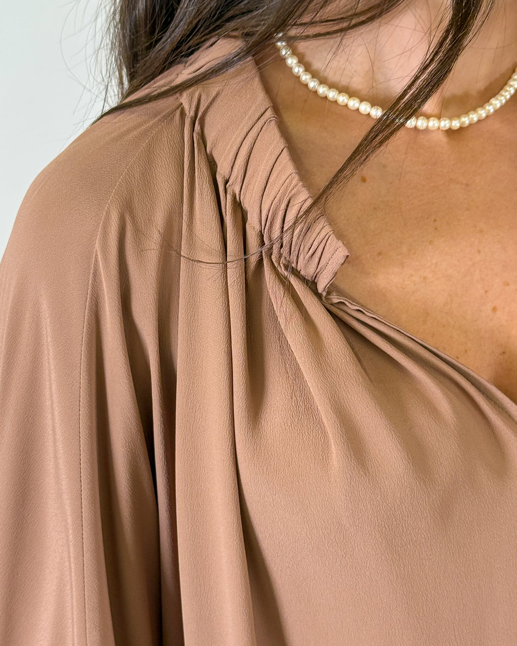 Blusa Fluida con Scollo Drappeggiato - Rosa antico | MeiMeiJ