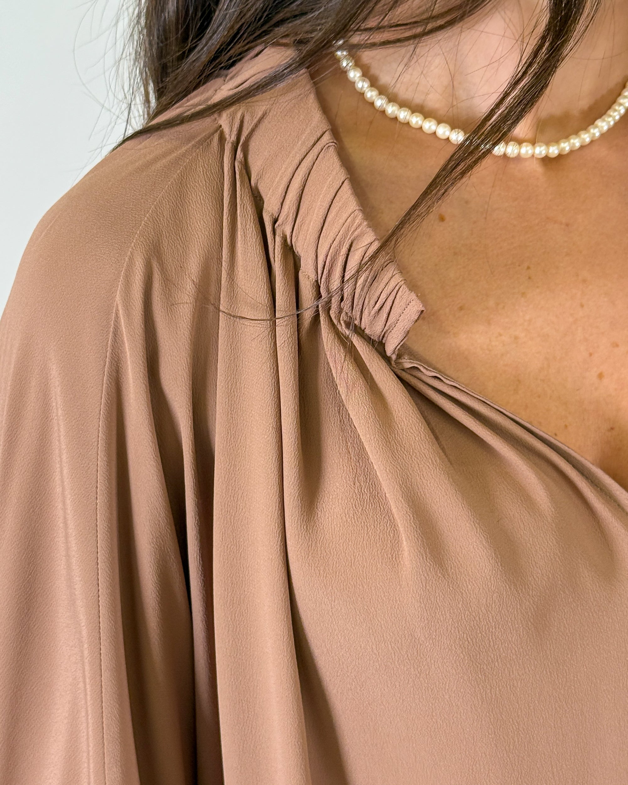 Blusa Fluida con Scollo Drappeggiato - Rosa antico | MeiMeiJ