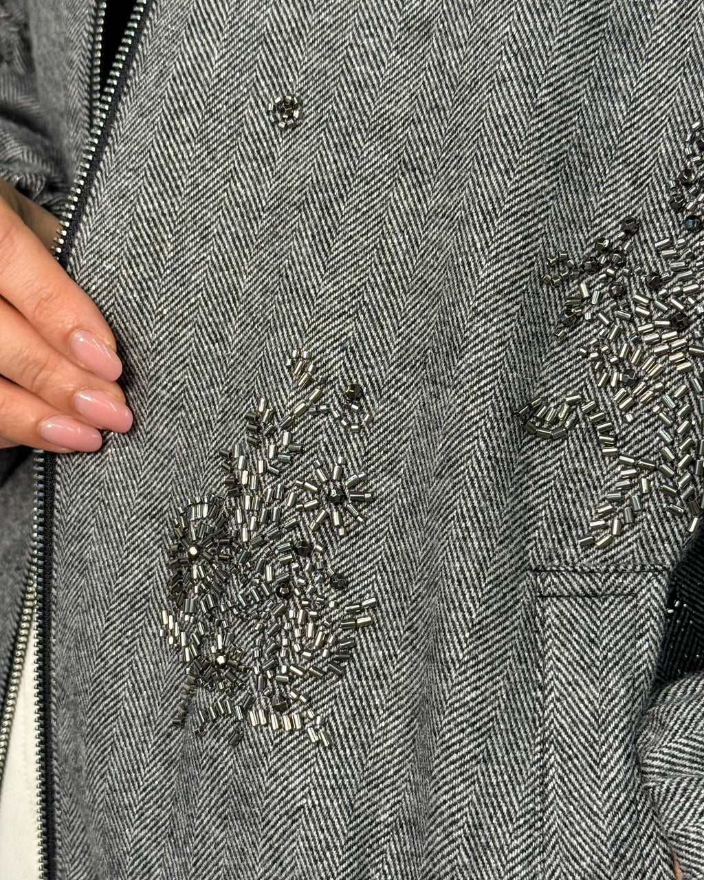 Bomber con Colletto in Lana Spina di Pesce e Ricami Gioiello - Grigio