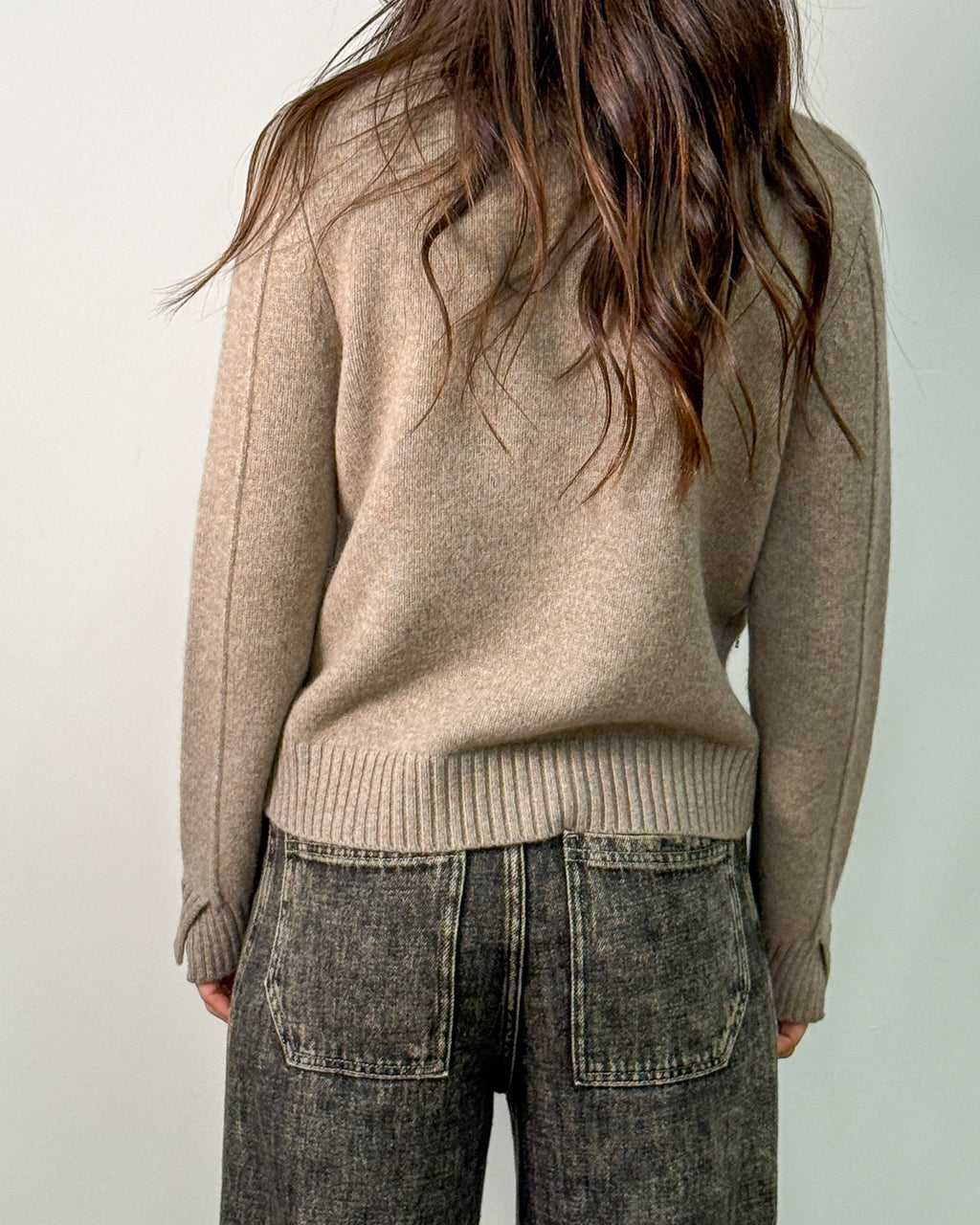 Maglia Girocollo in Pura Lana con Ricami Strass - Oatmeal