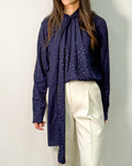 Blusa in Raso Jacquard a Pois con Laccio a Foulard - Blu Notte