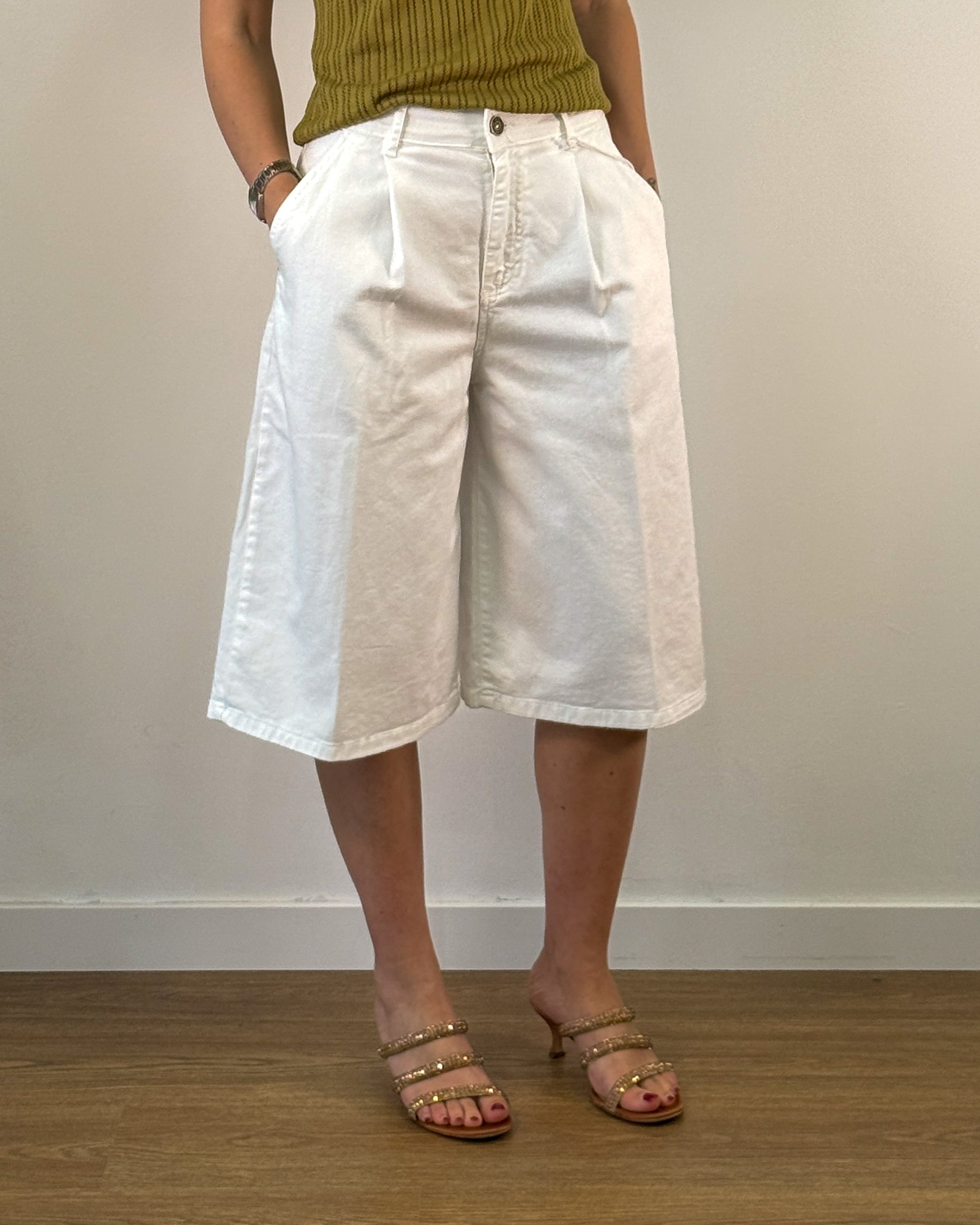 Bermuda Ampi in Cotone - Bianco