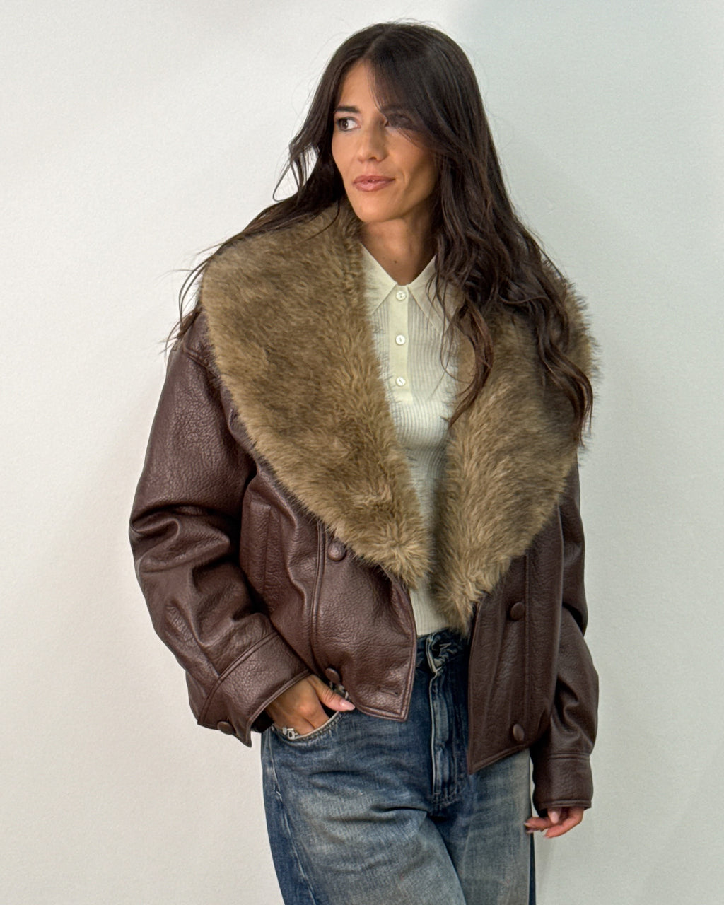 Bomber Imbottito in Ecopelle con Collo in Eco-Pelliccia - Coffee Bean | ISABELLE BLANCHE PARIS