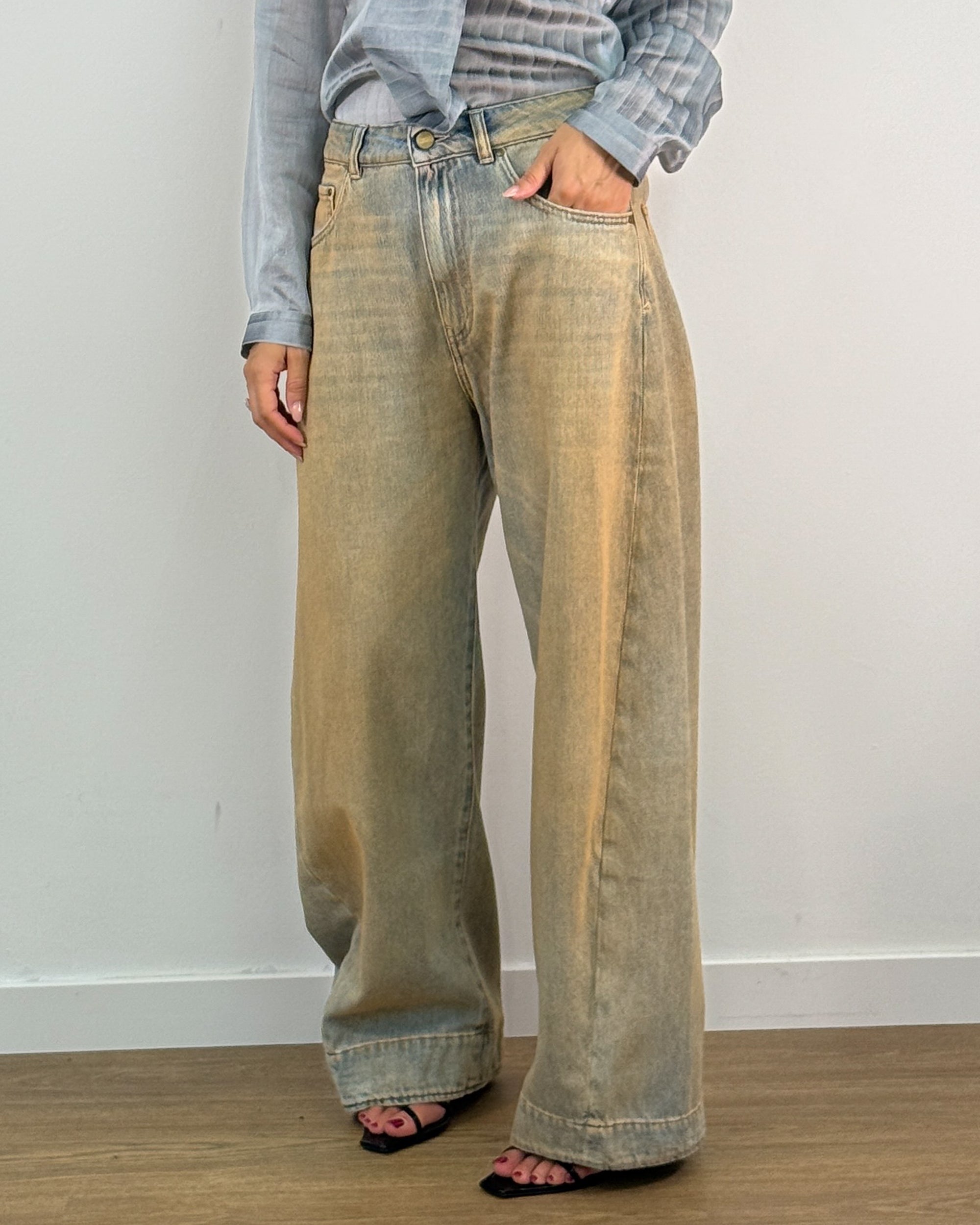 Jeans Wide Leg con Trattamento Dirty Vintage - Sabbia | ARCHEVE