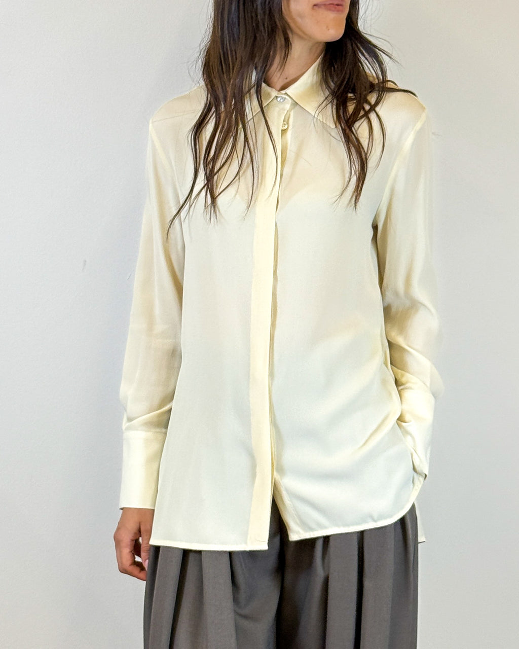 Camicia in misto Seta con Collo a Punta - Burro | MEIMEIJ