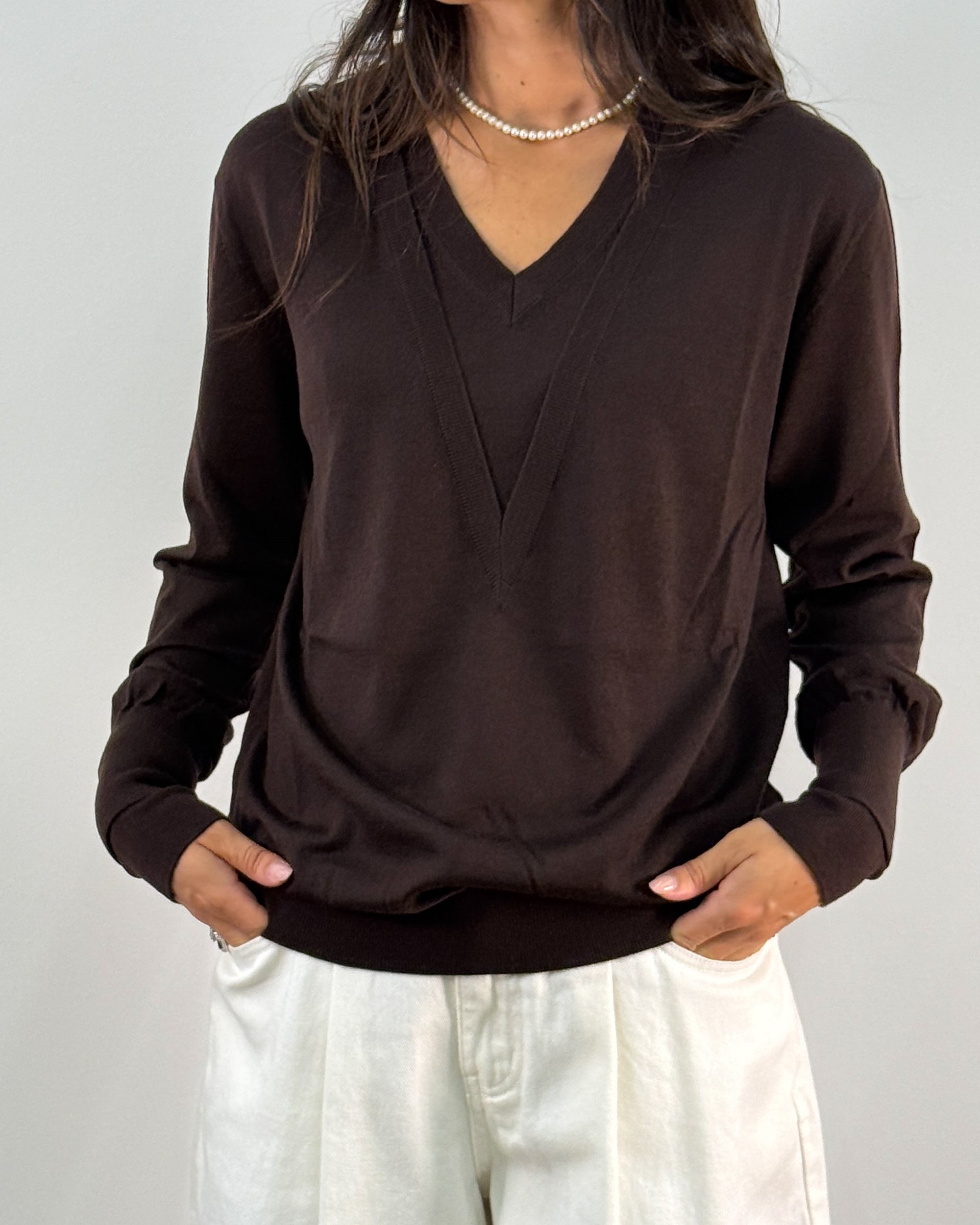 Maglia Doppio Scollo a V in Pura Lana - Cioccolato | MeiMeiJ