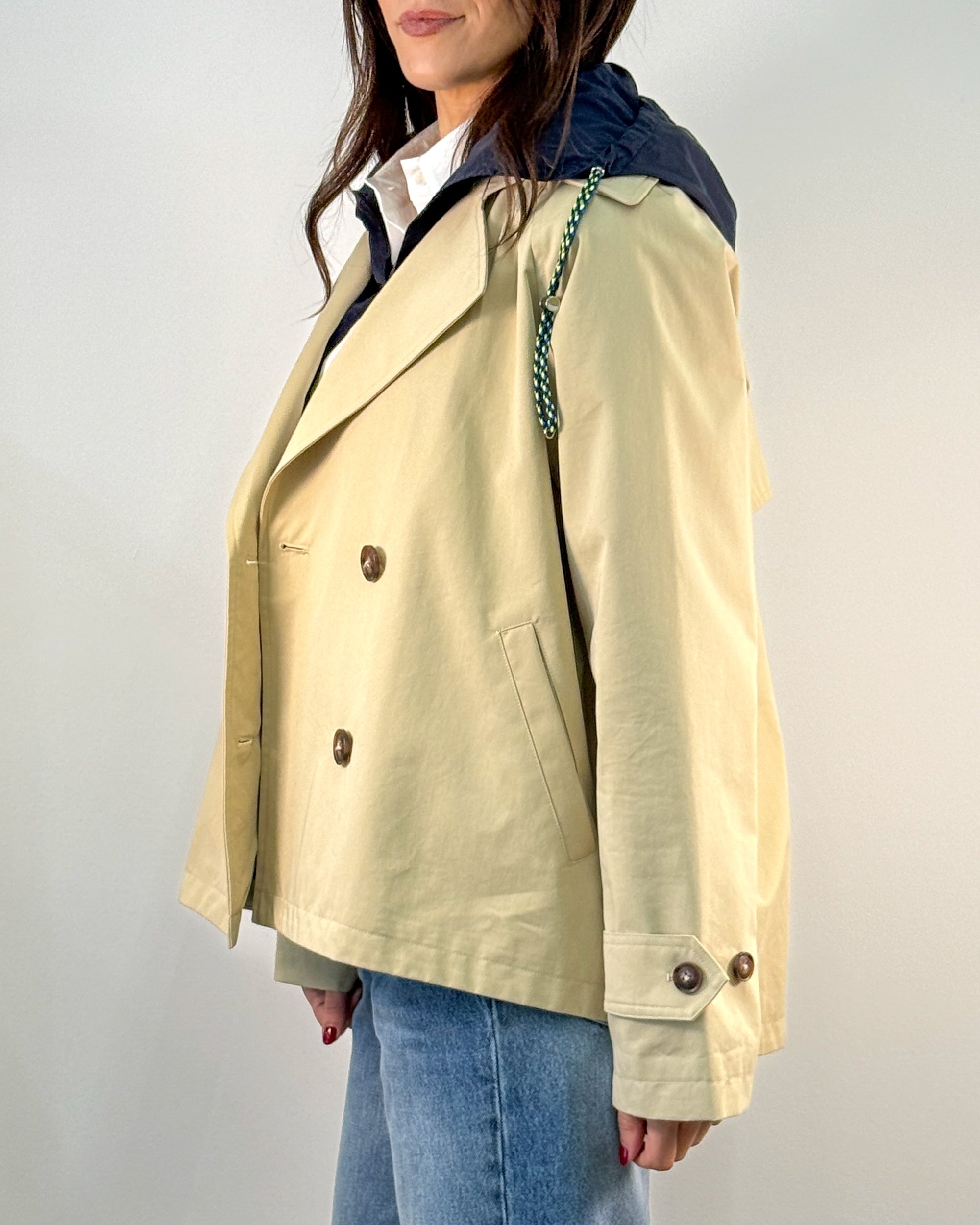 Trench Corto Doppiopetto con Cappuccio Staccabile - Beige
