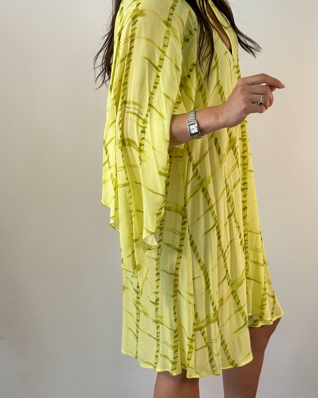 Abito Corto in Chiffon Stampato con Maniche a Kimono - Lime