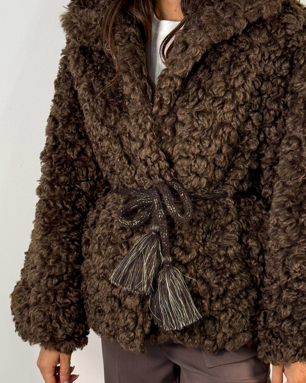 Giaccone in Eco Pelliccia Riccia con Collo a Cratere - Coffee Brown