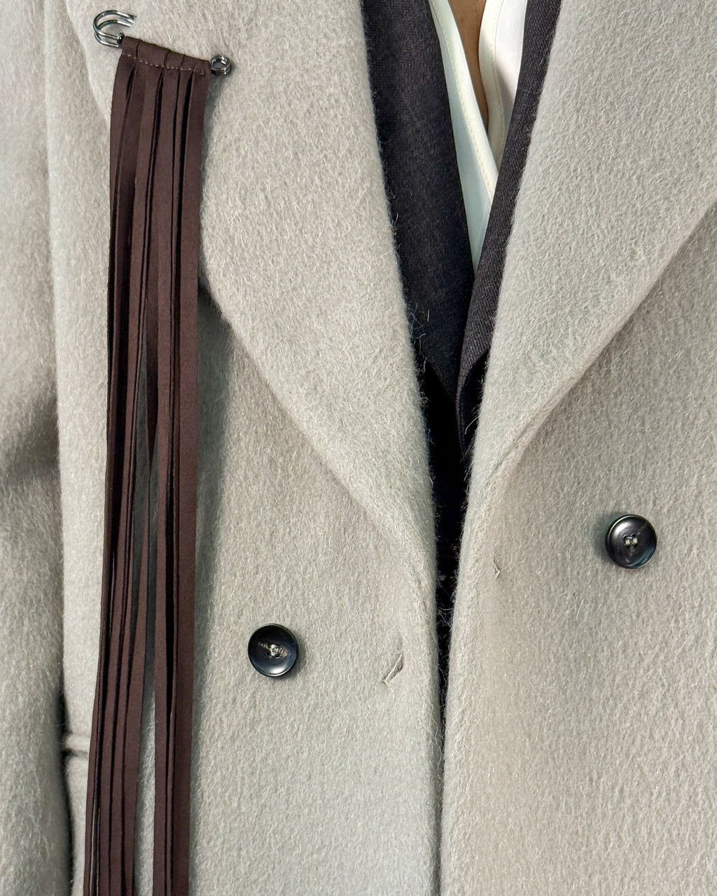 Giaccone Doppiopetto in Lana e Mohair con Frange - Fog