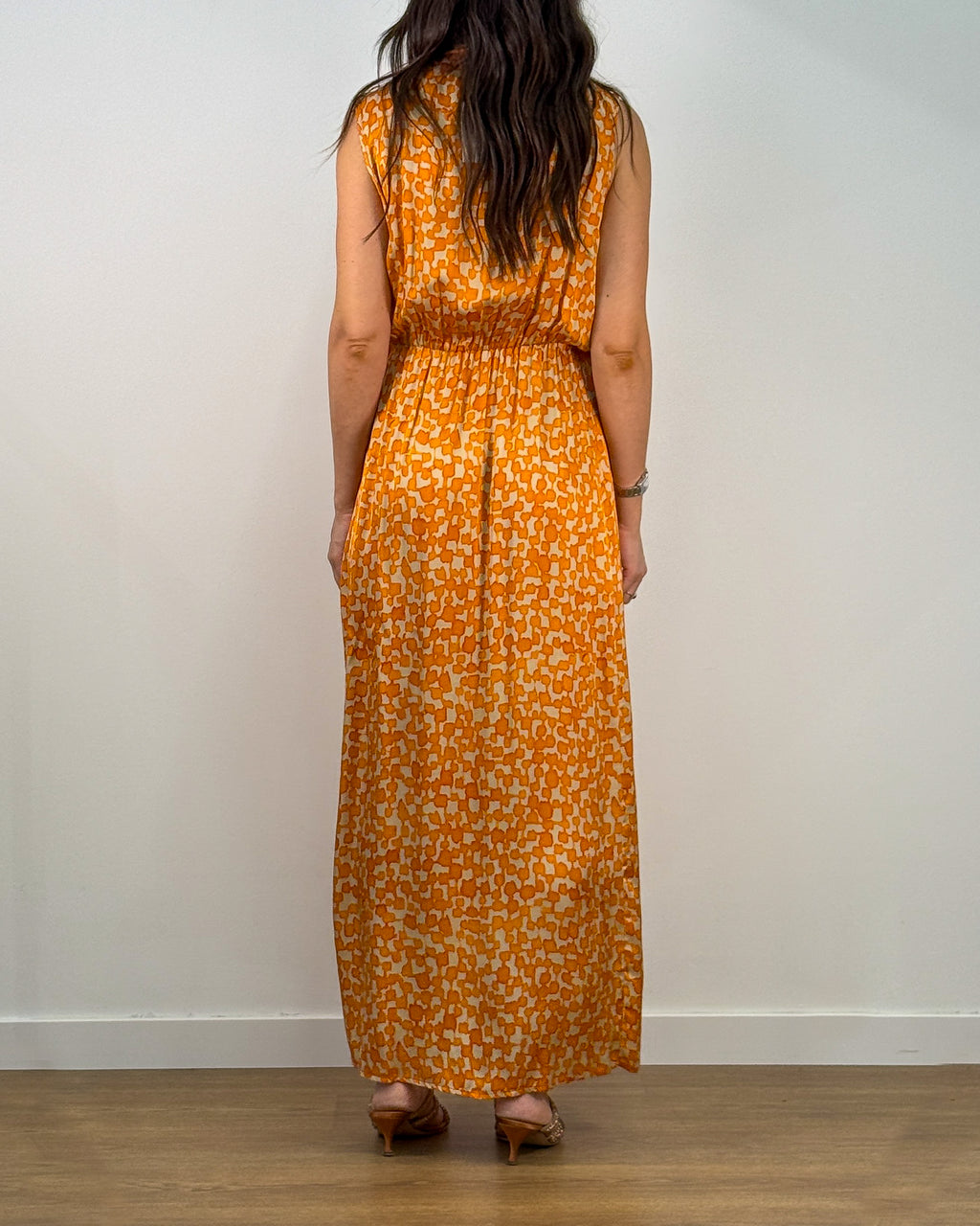Abito Lungo in viscosa con Scollo Drappeggiato e Spacco - Arancio