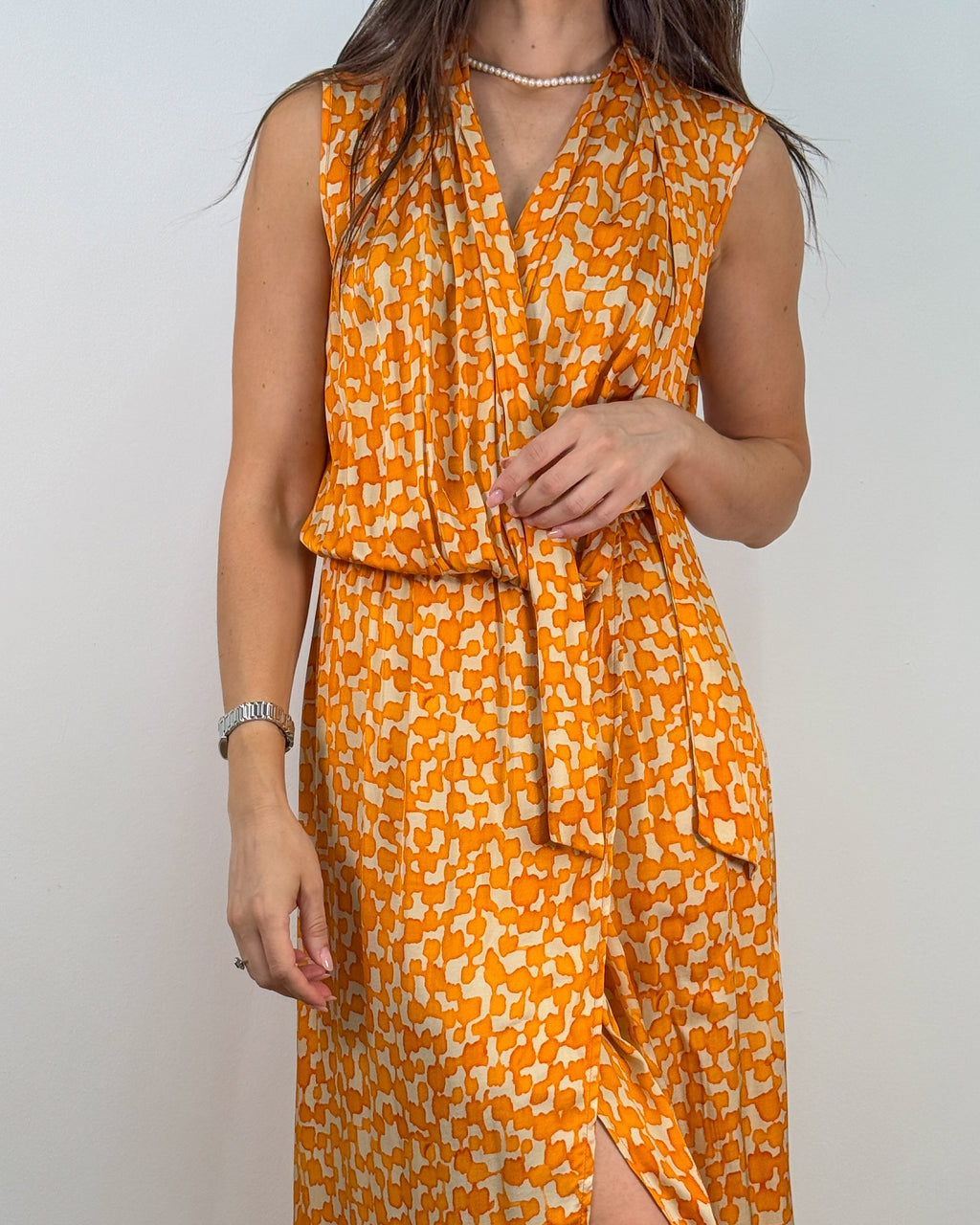 Abito Lungo in viscosa con Scollo Drappeggiato e Spacco - Arancio