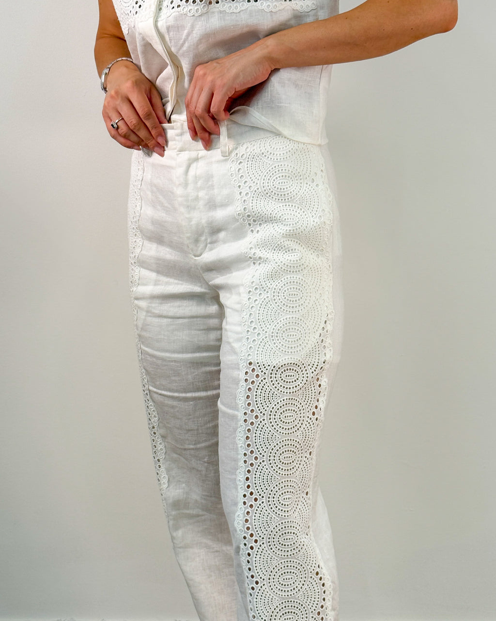 Pantalone in Lino con Inserto Sangallo - Egret | ISABELLE BLANCHE PARIS