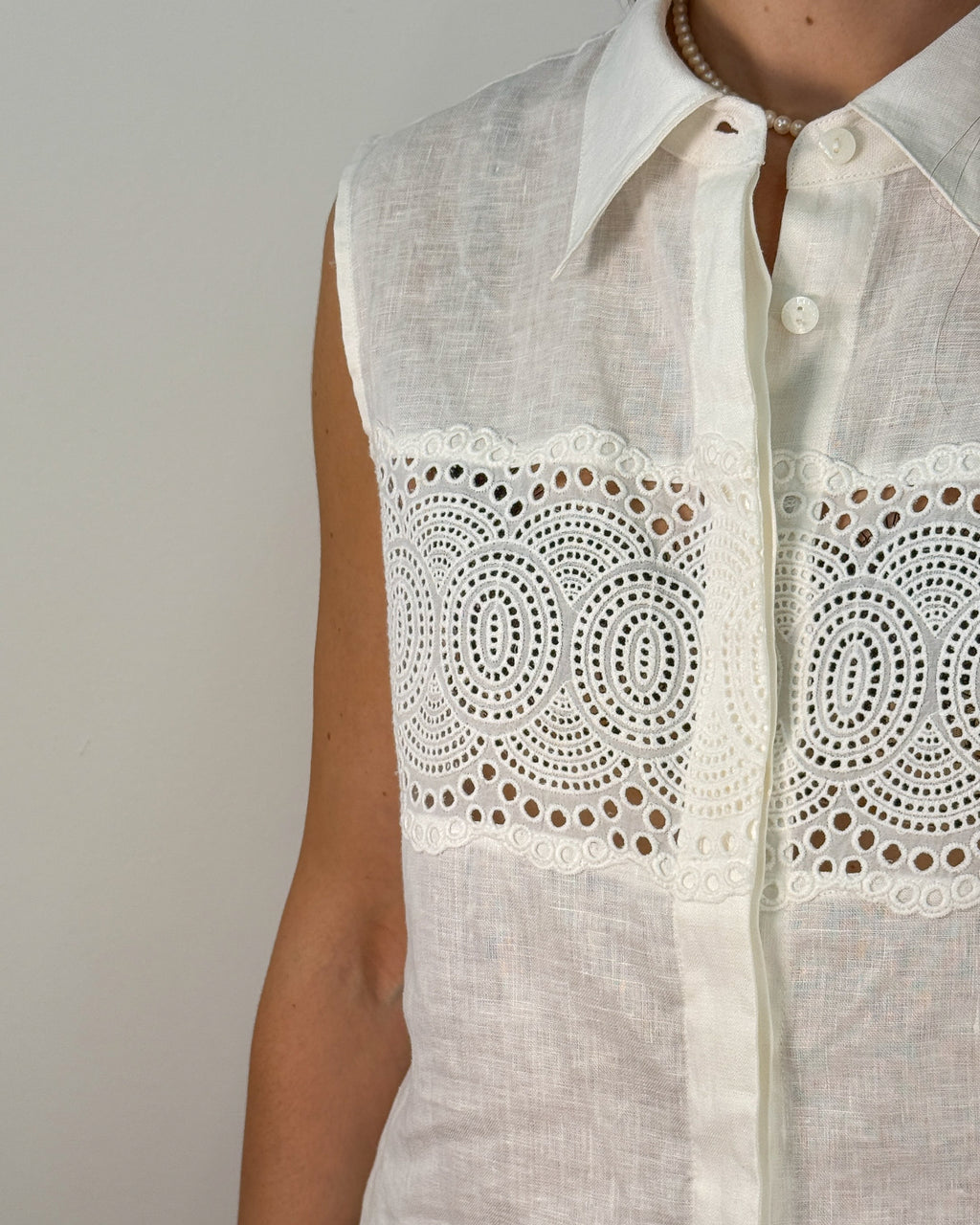 Chemisier Smanicato in Lino con Inserto Sangallo - Egret | ISABELLE BLANCHE PARIS