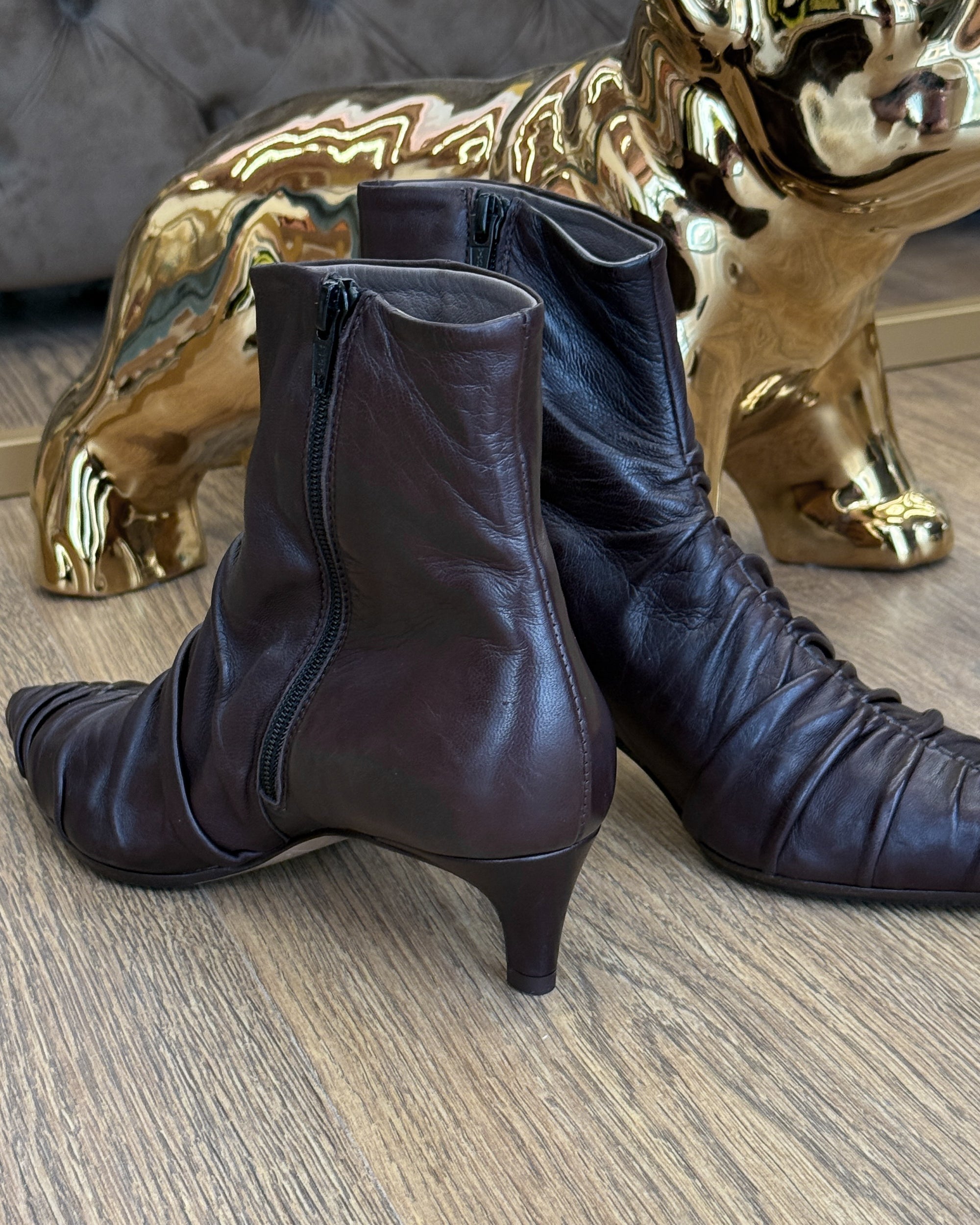 Stivaletto in Nappa Drappeggiata con Tacco - Africa | LORENA PAGGI