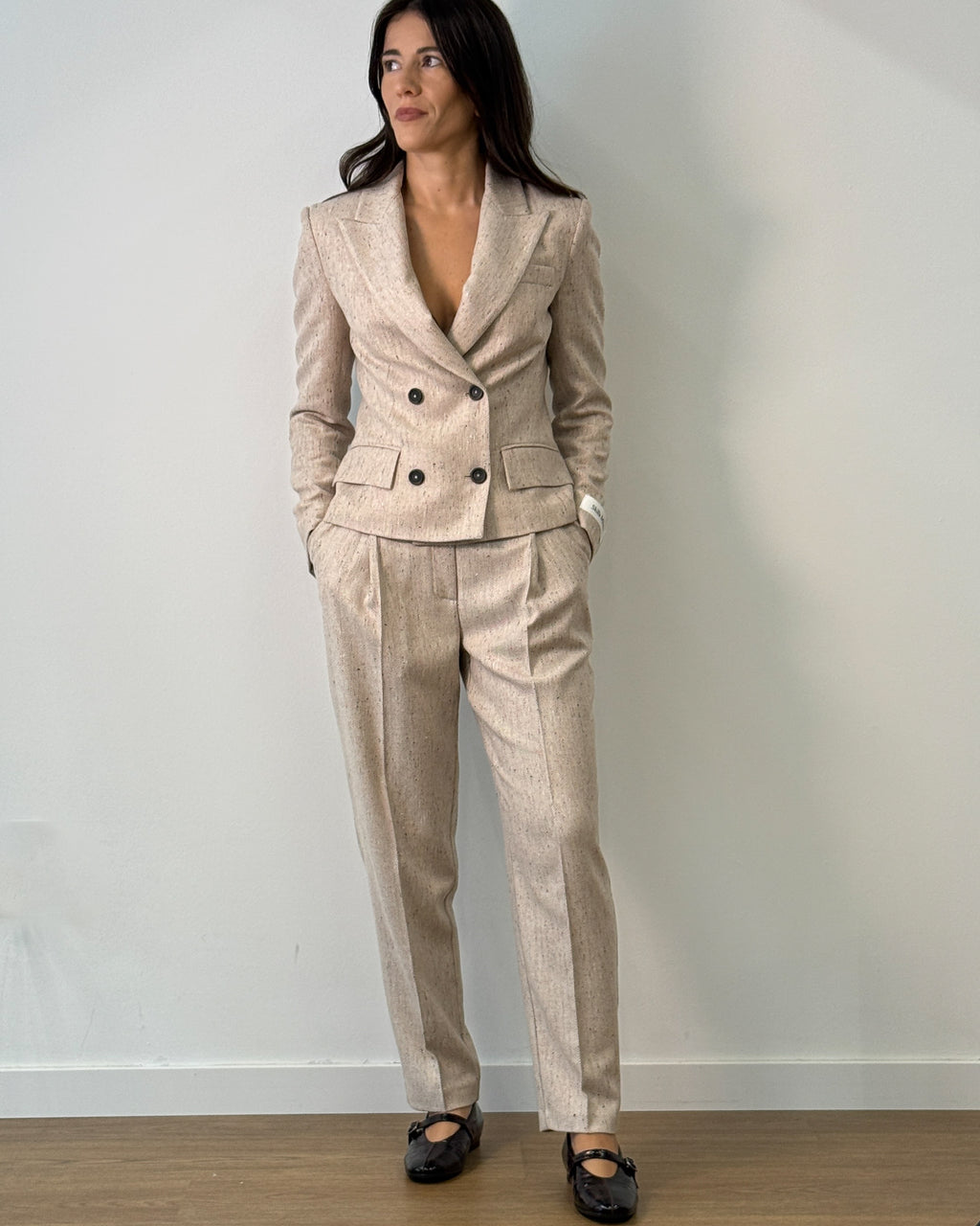 Giacca Doppiopetto in Spigato con Revers a Lancia - Beige