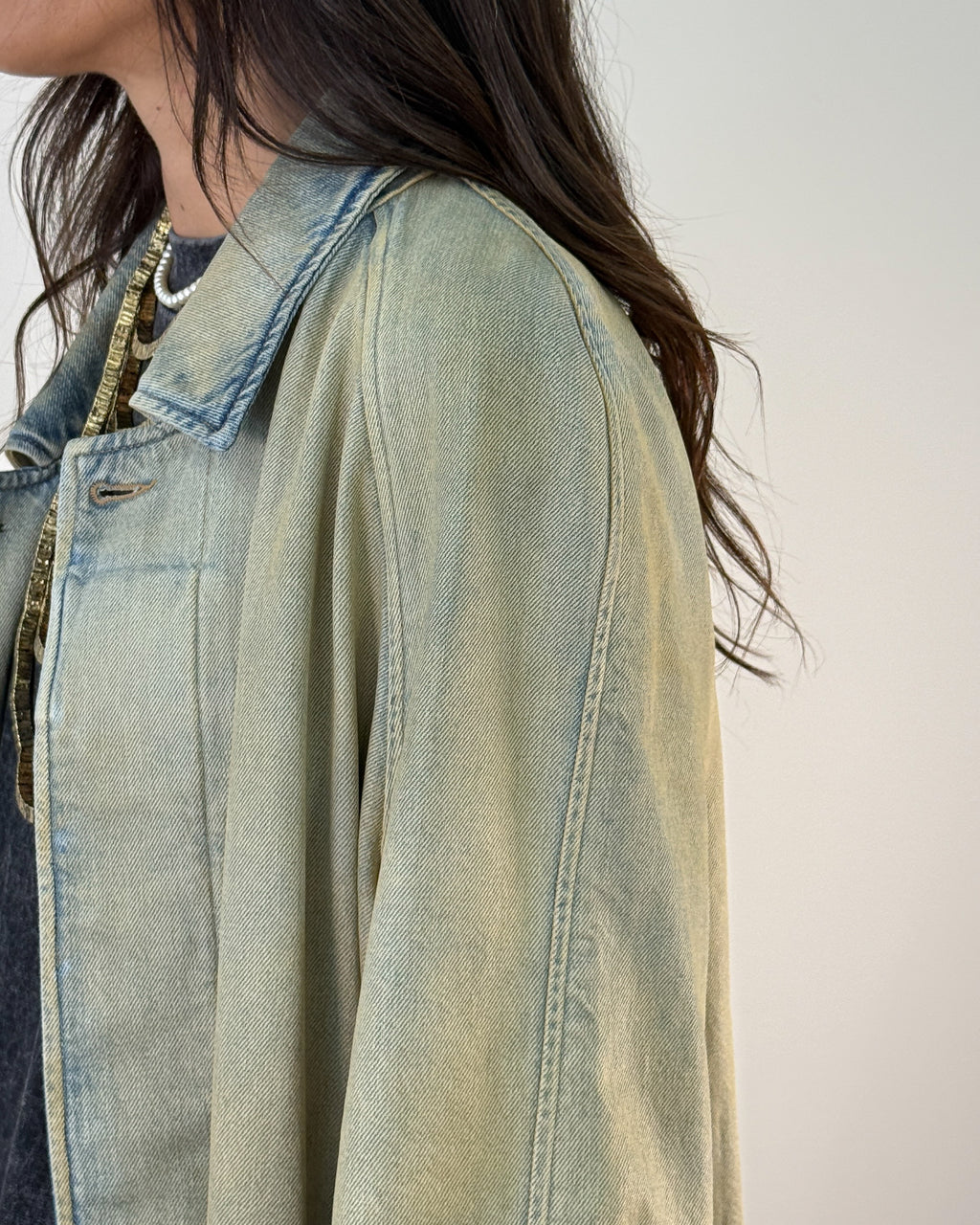 Trench Lungo in Denim Resinato Effetto Vintage