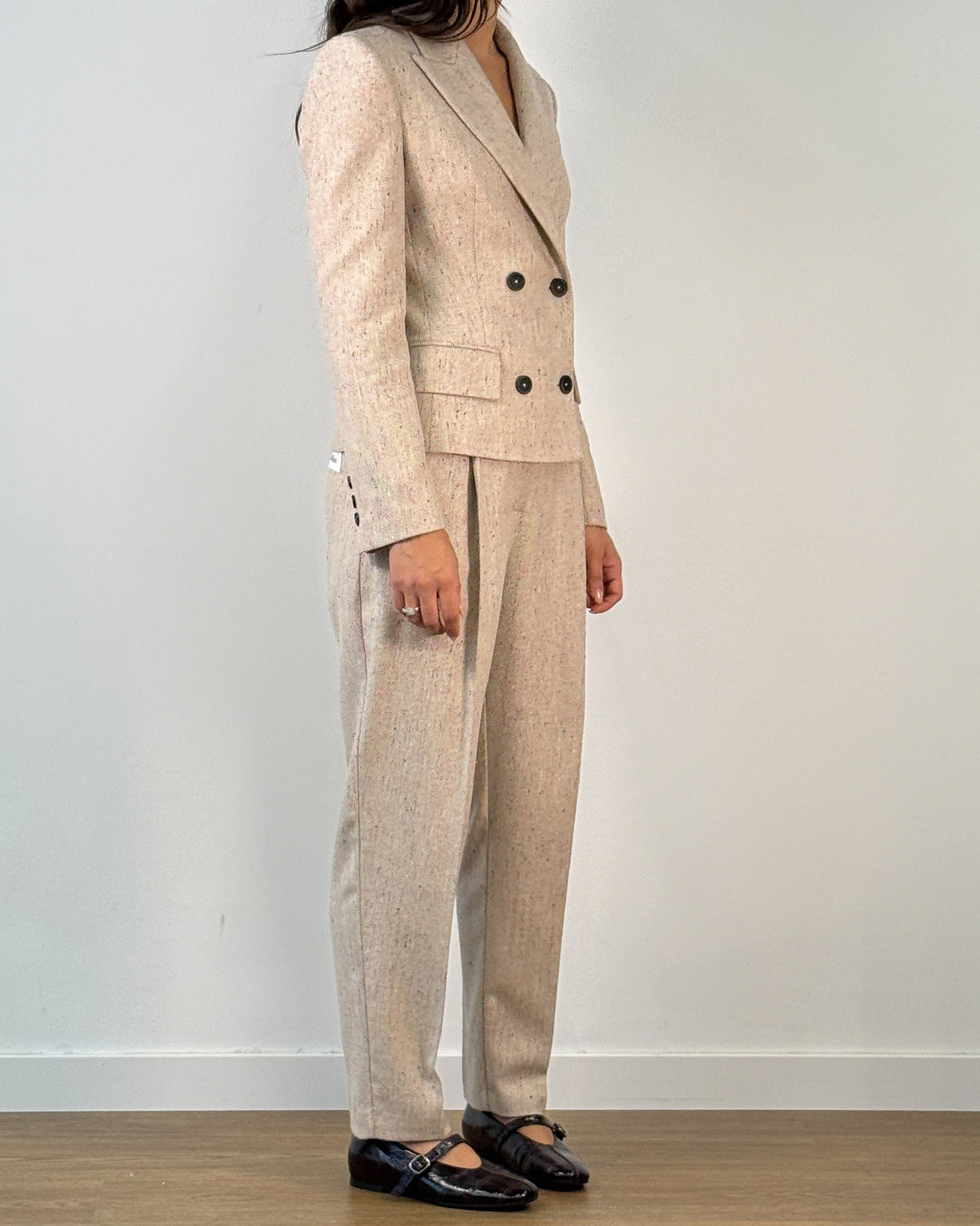 Giacca Doppiopetto in Spigato con Revers a Lancia - Beige