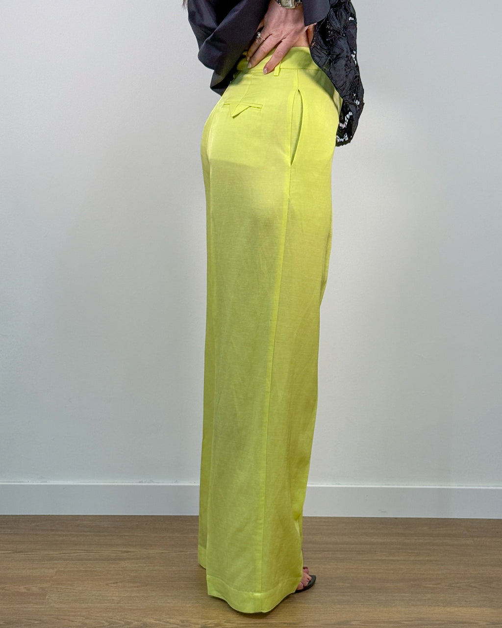 Pantalone Sartoriale Wide Leg in Tessuto Lucido - Limonade | ISABELLE BLANCHE PARIS