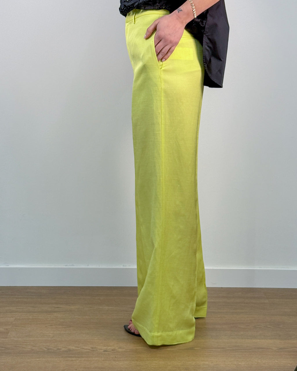 Pantalone Sartoriale Wide Leg in Tessuto Lucido - Limonade | ISABELLE BLANCHE PARIS
