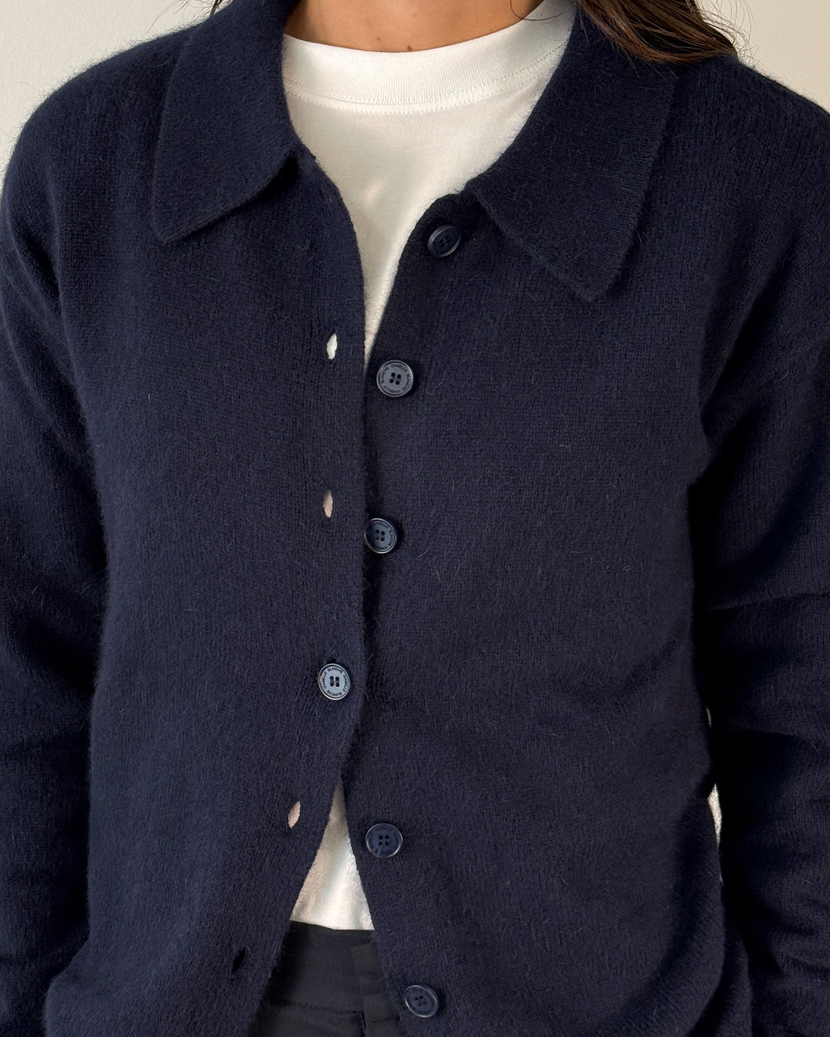 Cardigan in Filato Volpe con Colletto a Camicia - Blue Nights