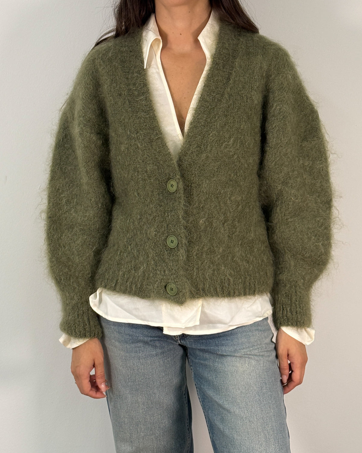 Cardigan in Mohair con Scollo a V e Bottoni - Verde Salvia