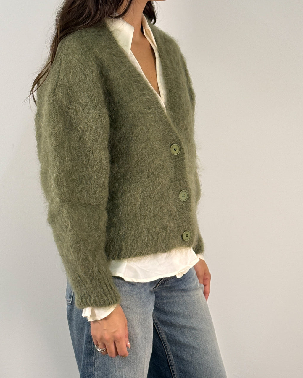 Cardigan in Mohair con Scollo a V e Bottoni - Verde Salvia