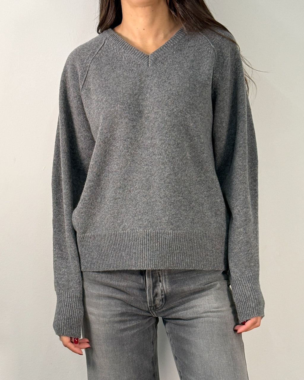 Maglione in Lana e Cashmere con Scollo a V - Grigio