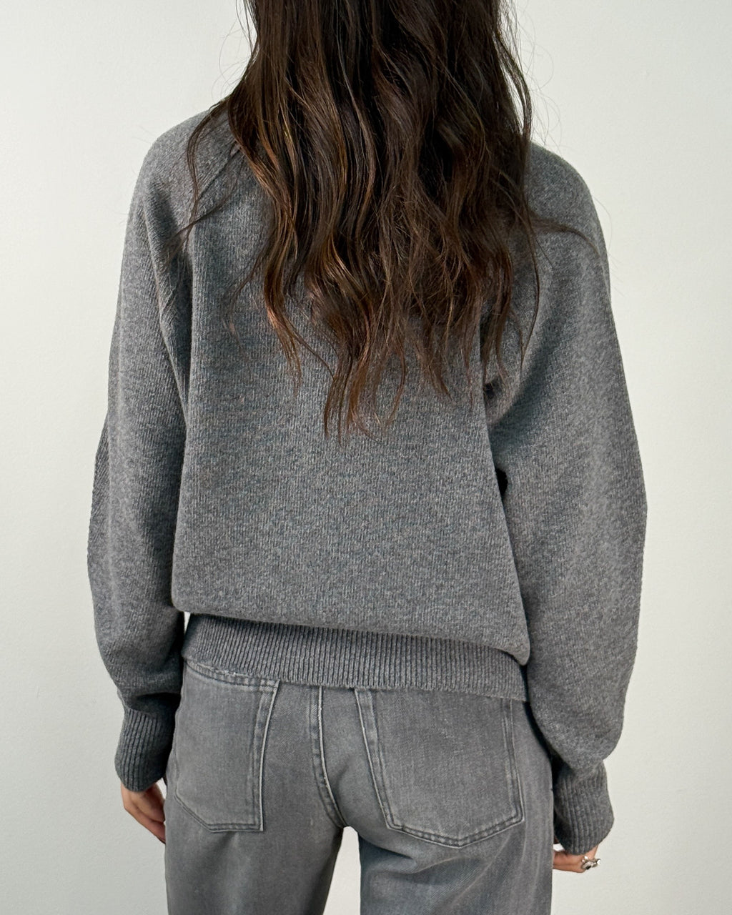 Maglione in Lana e Cashmere con Scollo a V - Grigio