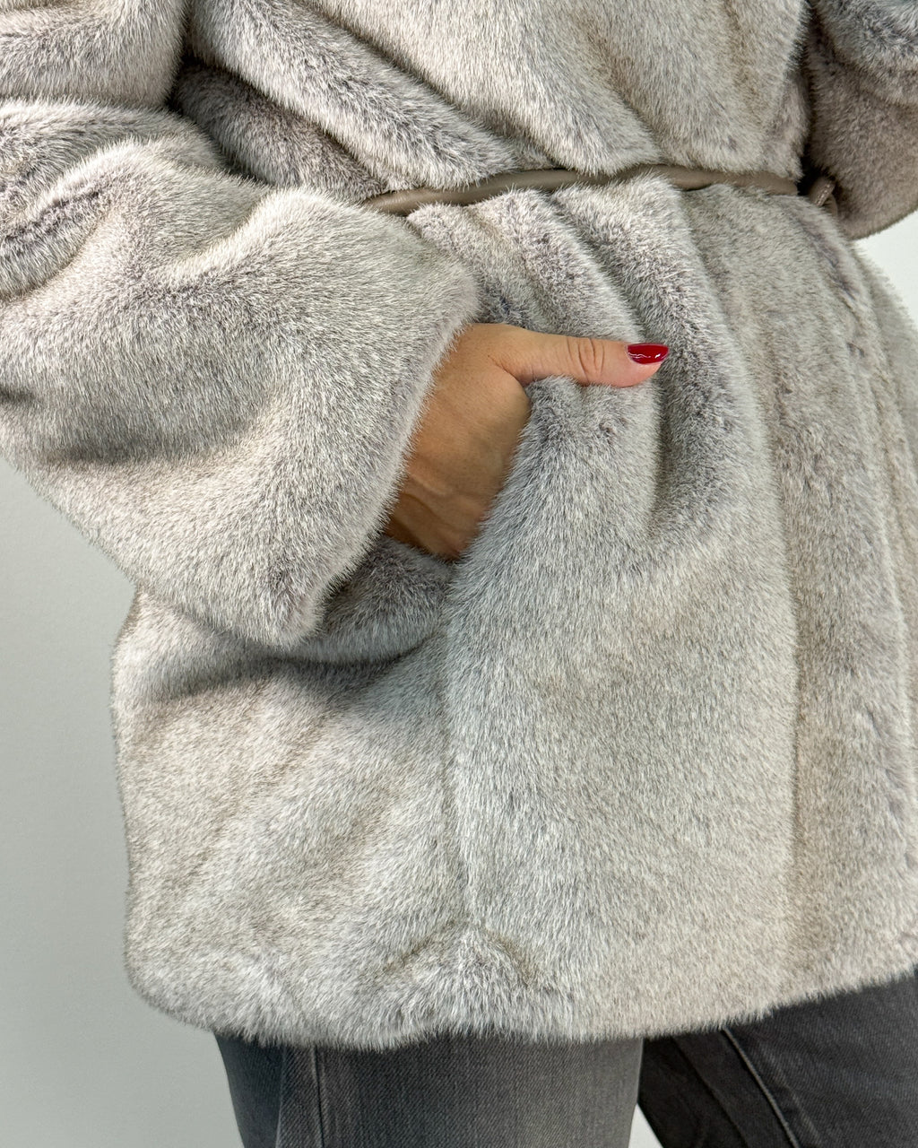 Cappotto in Ecopelliccia con Cintura in Vita - Oatmeal