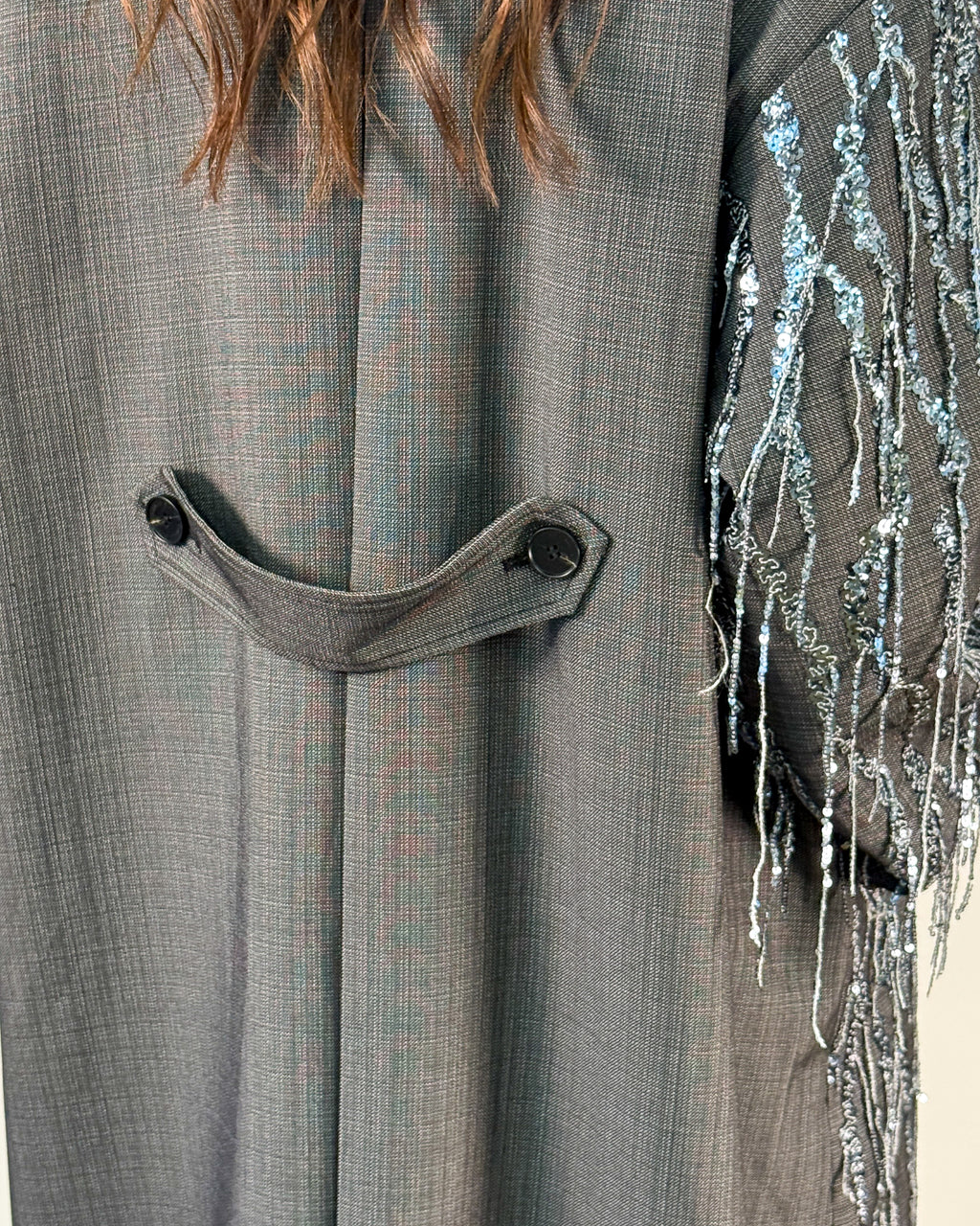 Cappotto Lungo in Tessuto Fiammato con Ricami e Paillettes - Antracite