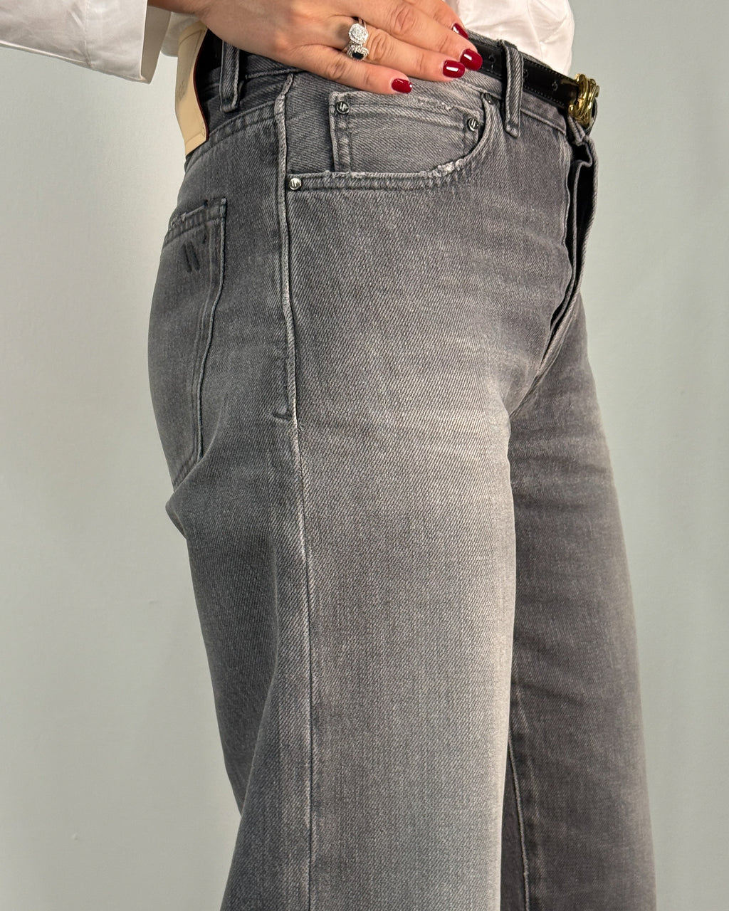 Jeans Dritti in Cotone Effetto Glossy - Grigio