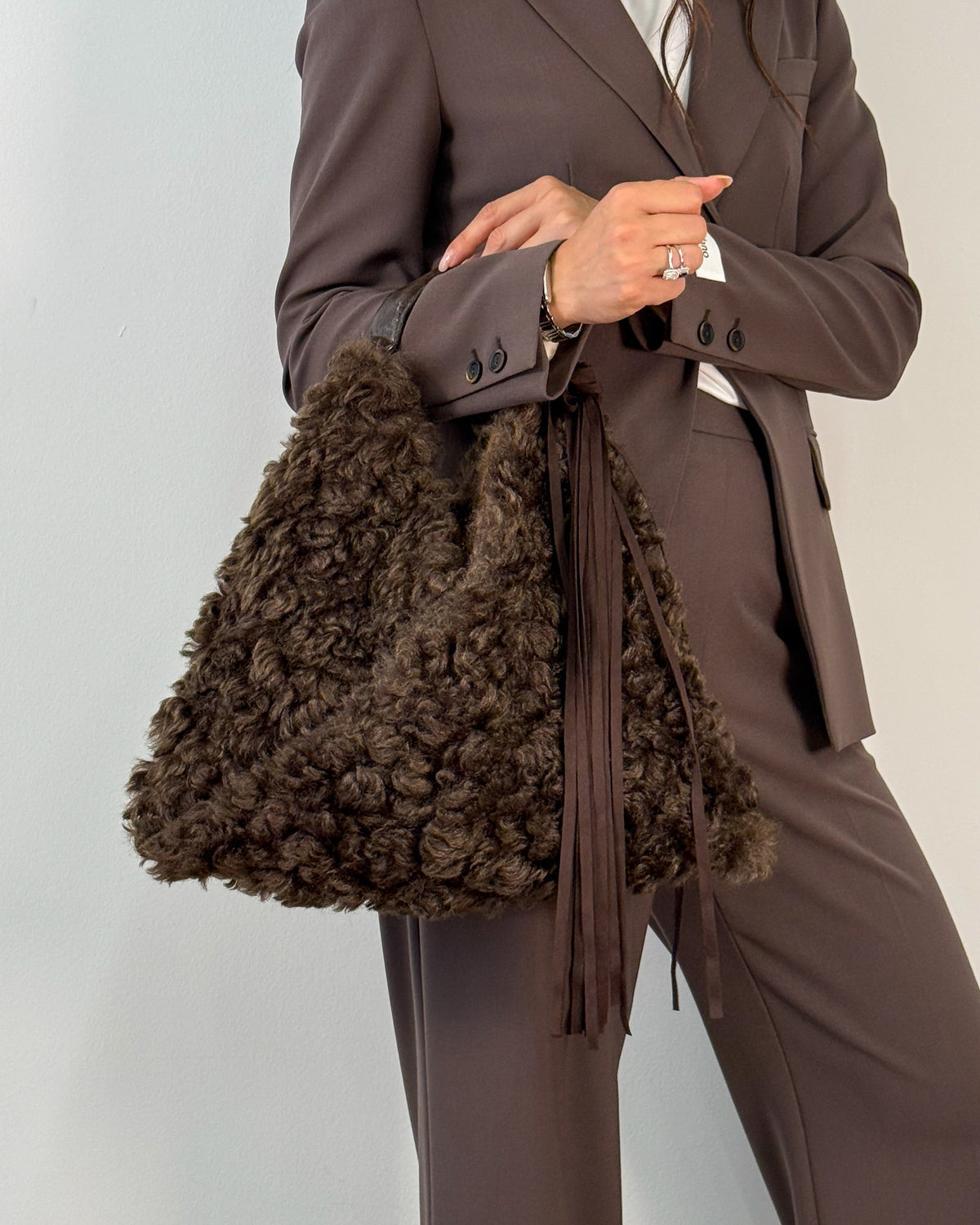 Borsa Hobo in Eco Montone Riccio con Frange - Marrone | HANAMI D'OR