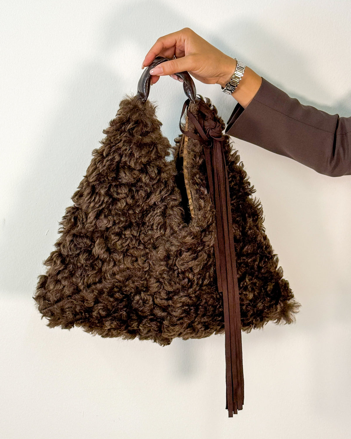 Borsa Hobo in Eco Montone Riccio con Frange - Marrone | HANAMI D'OR