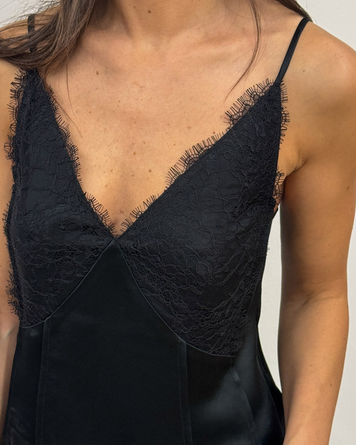 Top Lingerie in Raso con Pizzo Ciglia - Nero
