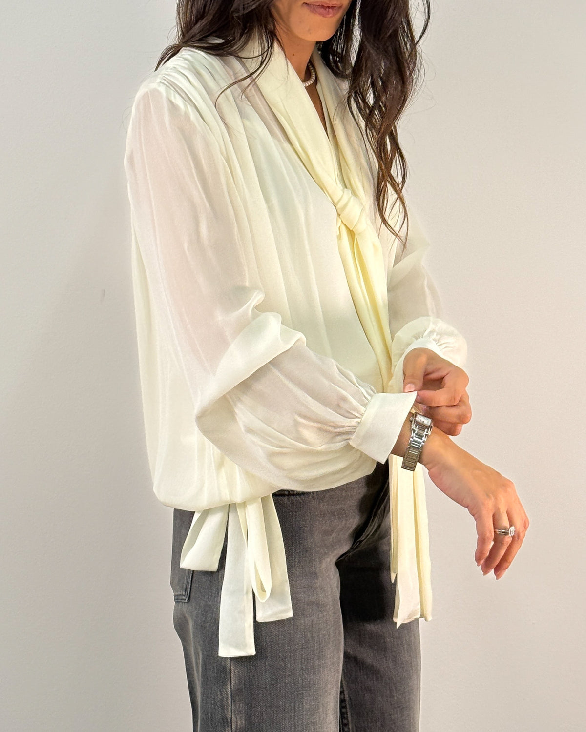 Blusa in Viscosa con Collo a Foulard e Manica a Palloncino - Avorio | ISABELLE BLANCHE PARIS