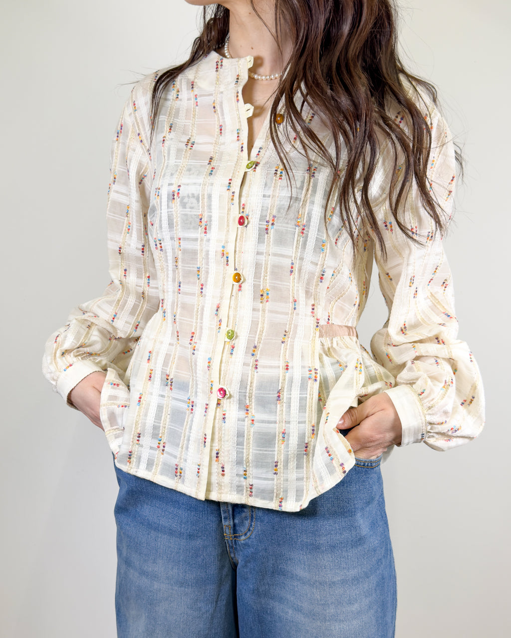 Blusa con Ricami e Bottoni Colorati - Sunrise