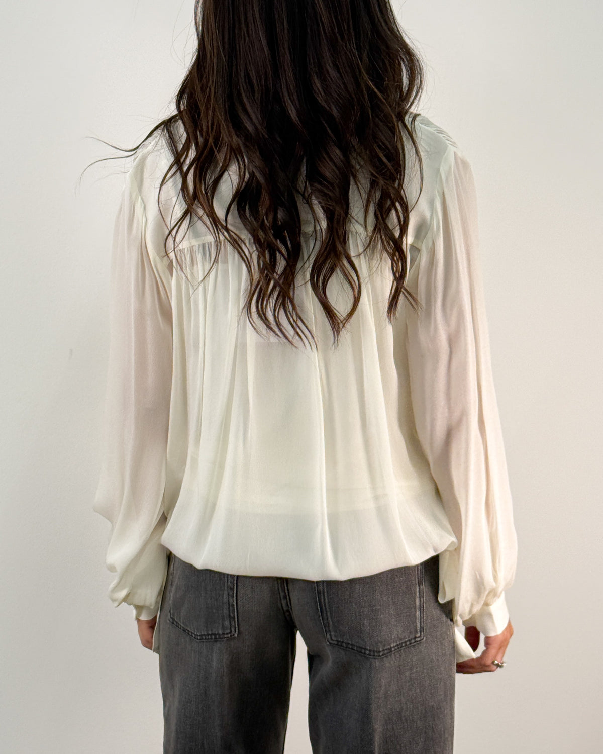 Blusa in Viscosa con Collo a Foulard e Manica a Palloncino - Avorio | ISABELLE BLANCHE PARIS