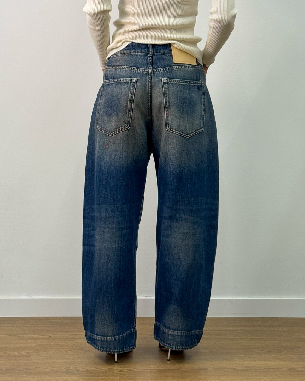 Jeans Barrel Fit Old Vintage con Dettagli Arancio | ARCHEVE